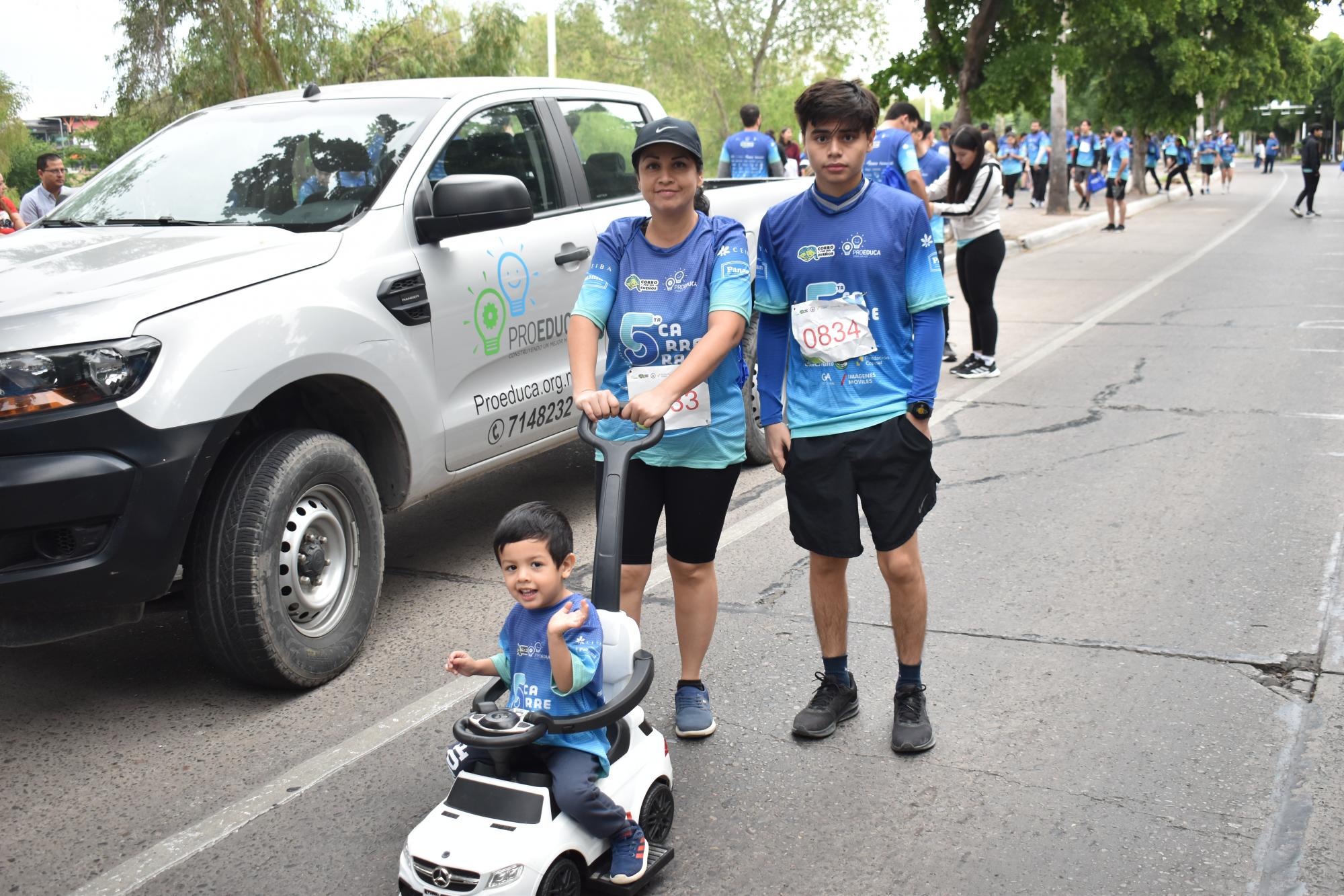 $!Íker Castellanos, María del Sol Niebla y Mixael Niebla.