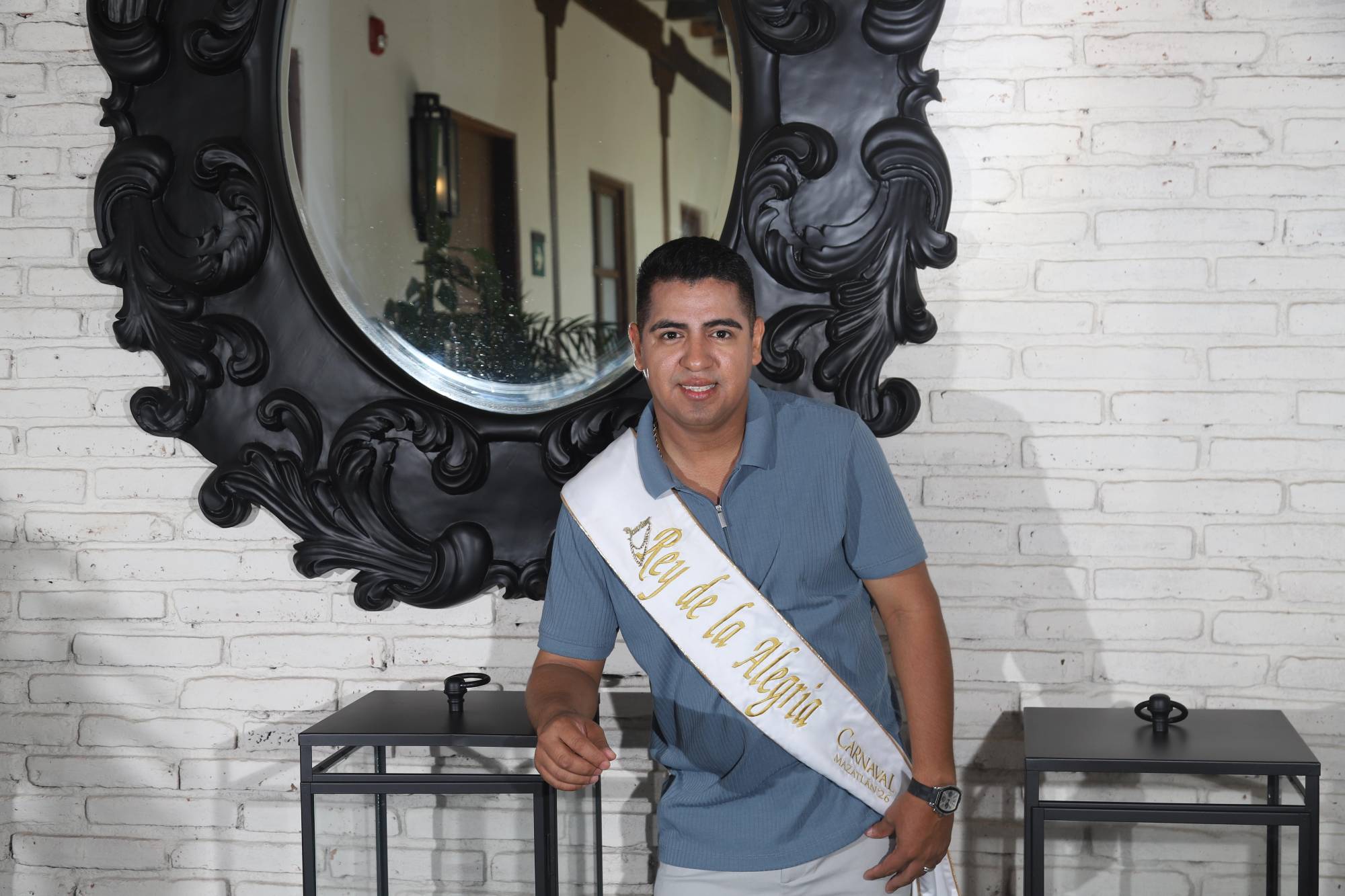 $!Javier Osuna, conocido como “El Chiras”, fue electo Rey de la Alegría del Carnaval de Mazatlán 2026.