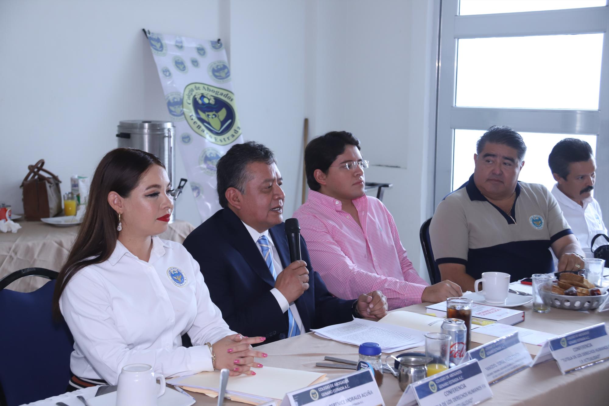 $!Esa mañana, Jorge Pérez Cerón impartió la conferencia “Tutela de los Derechos Humanos en la Actualidad”.