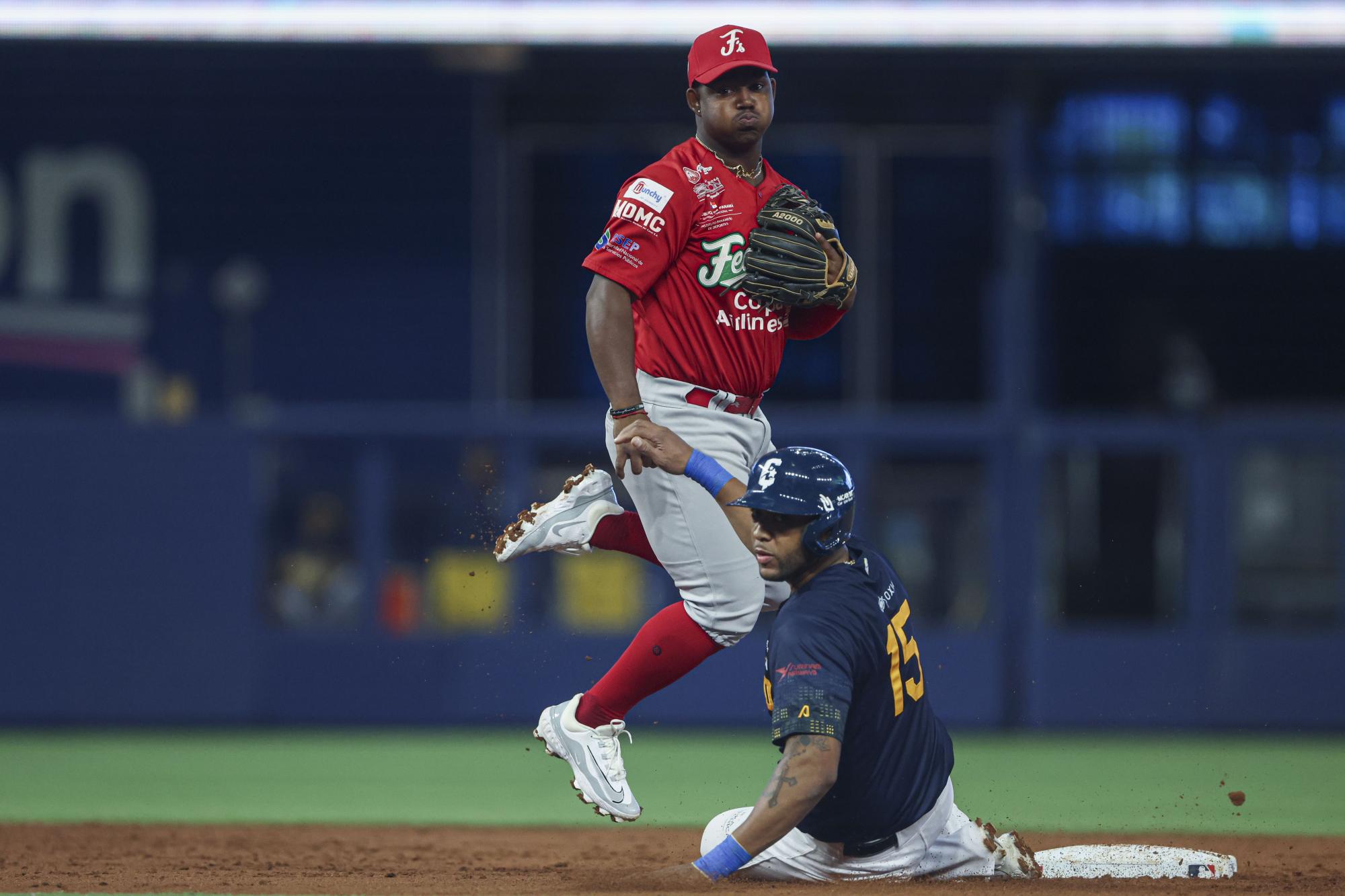 $!Panamá apabulla a Curazao para debutar con triunfo en la Serie del Caribe