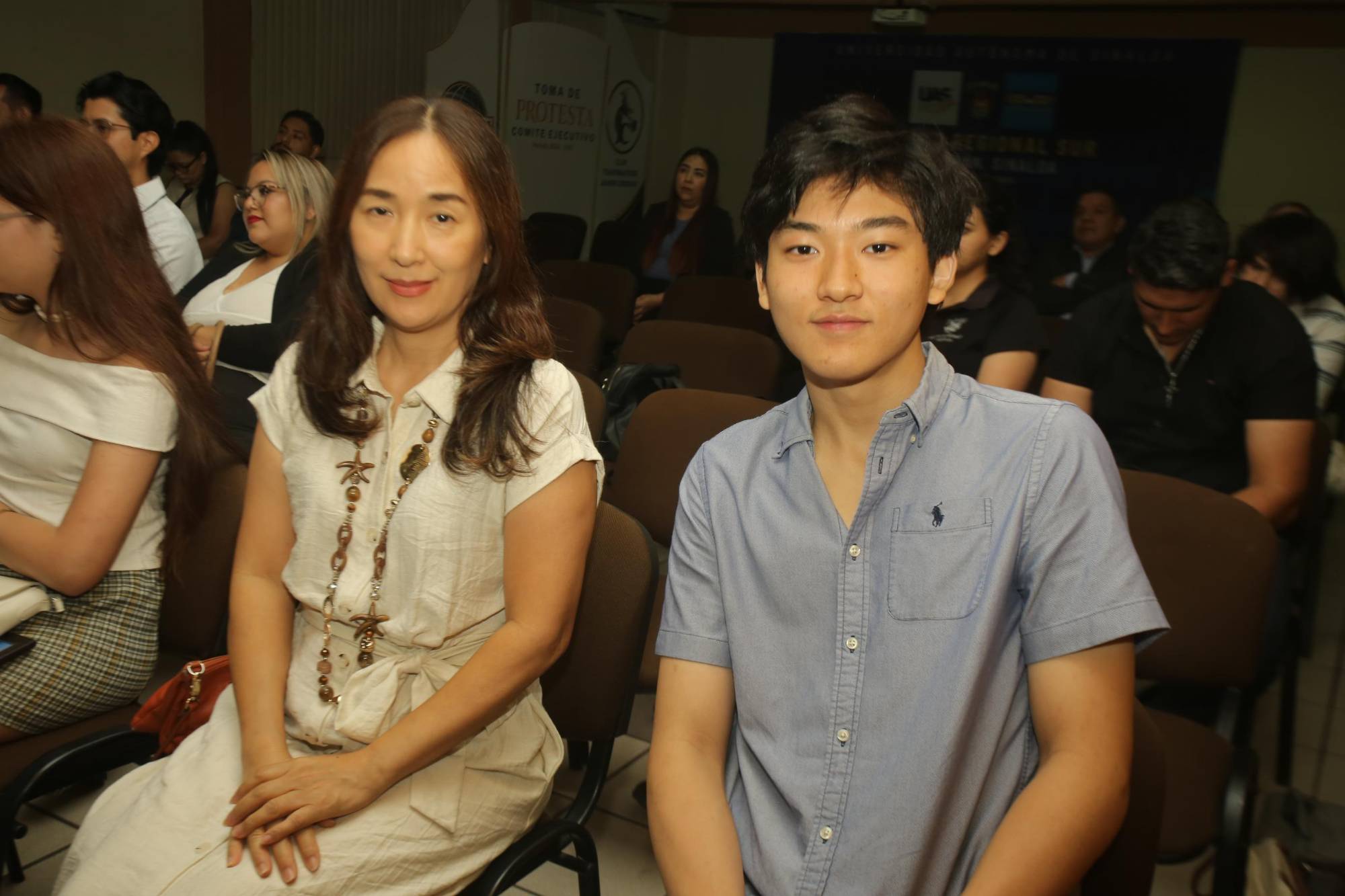 $!Chika Mizukami de Yoshii y Kaito Daniel Yoshii Mizukami.