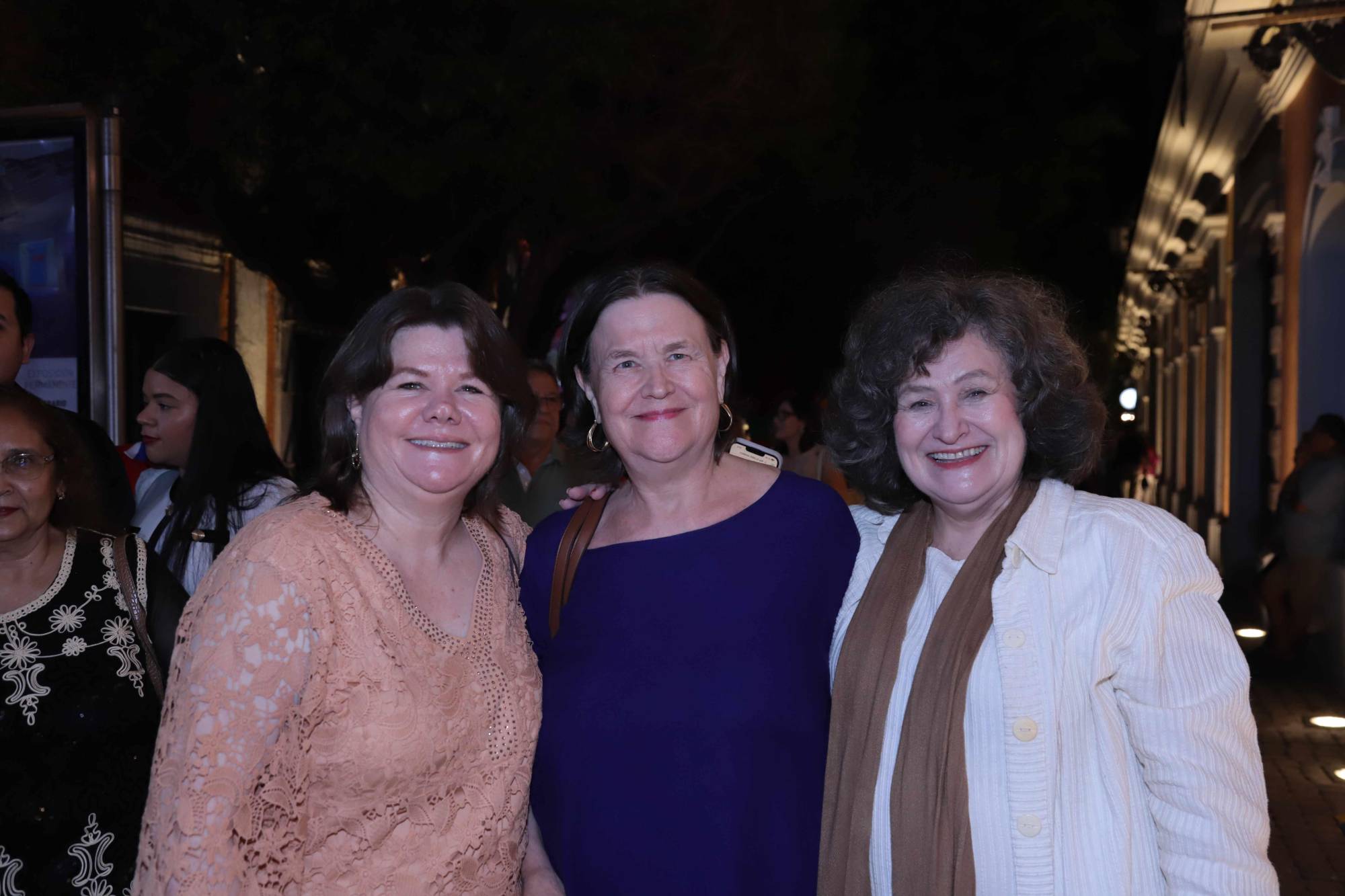 $!Aide, Nora y Lorena Xibillé.