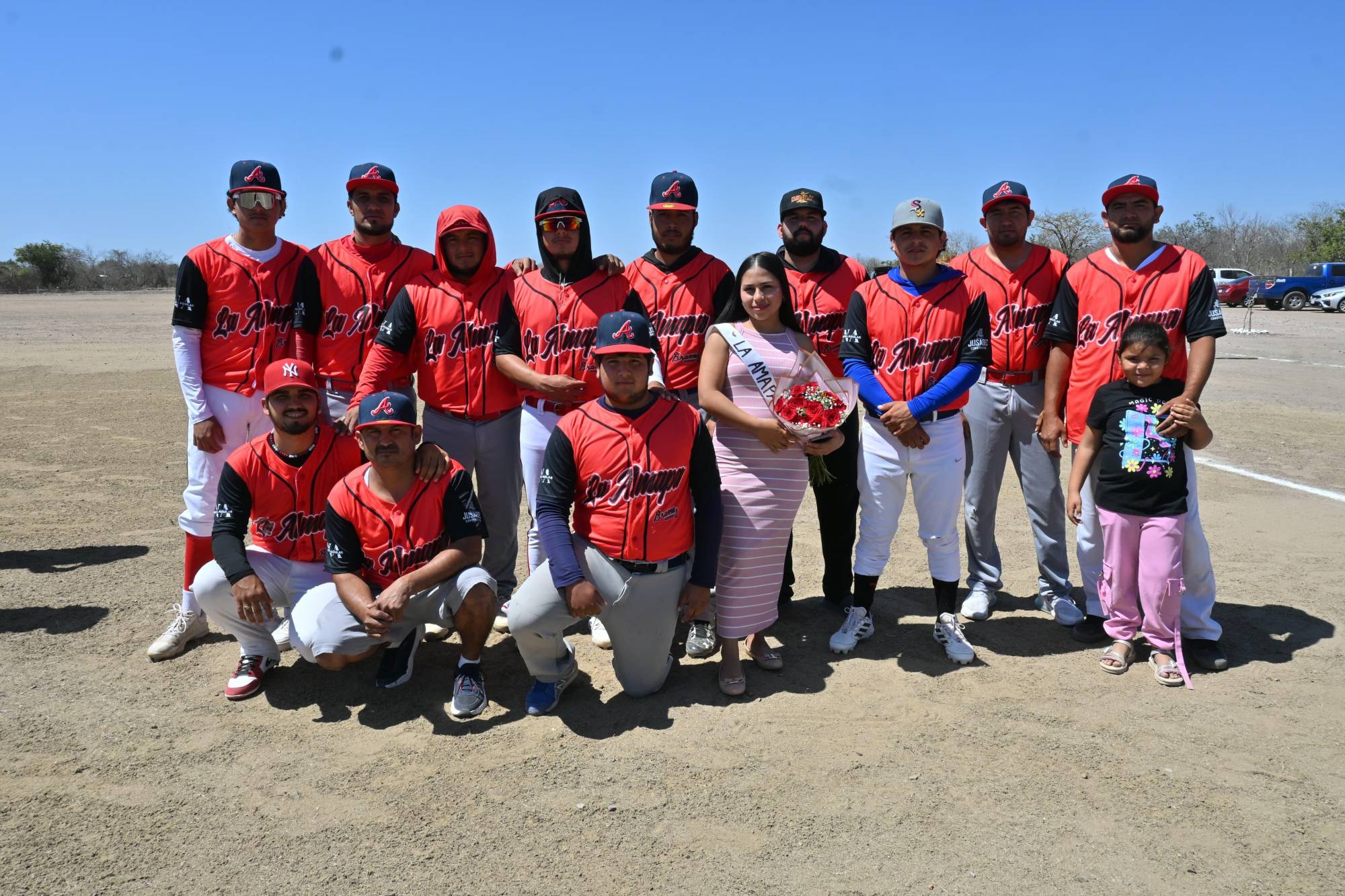 $!Reconocen labor de Lorena Aguilar en la formación de nuevos peloteros, en la comunidad La Amapa