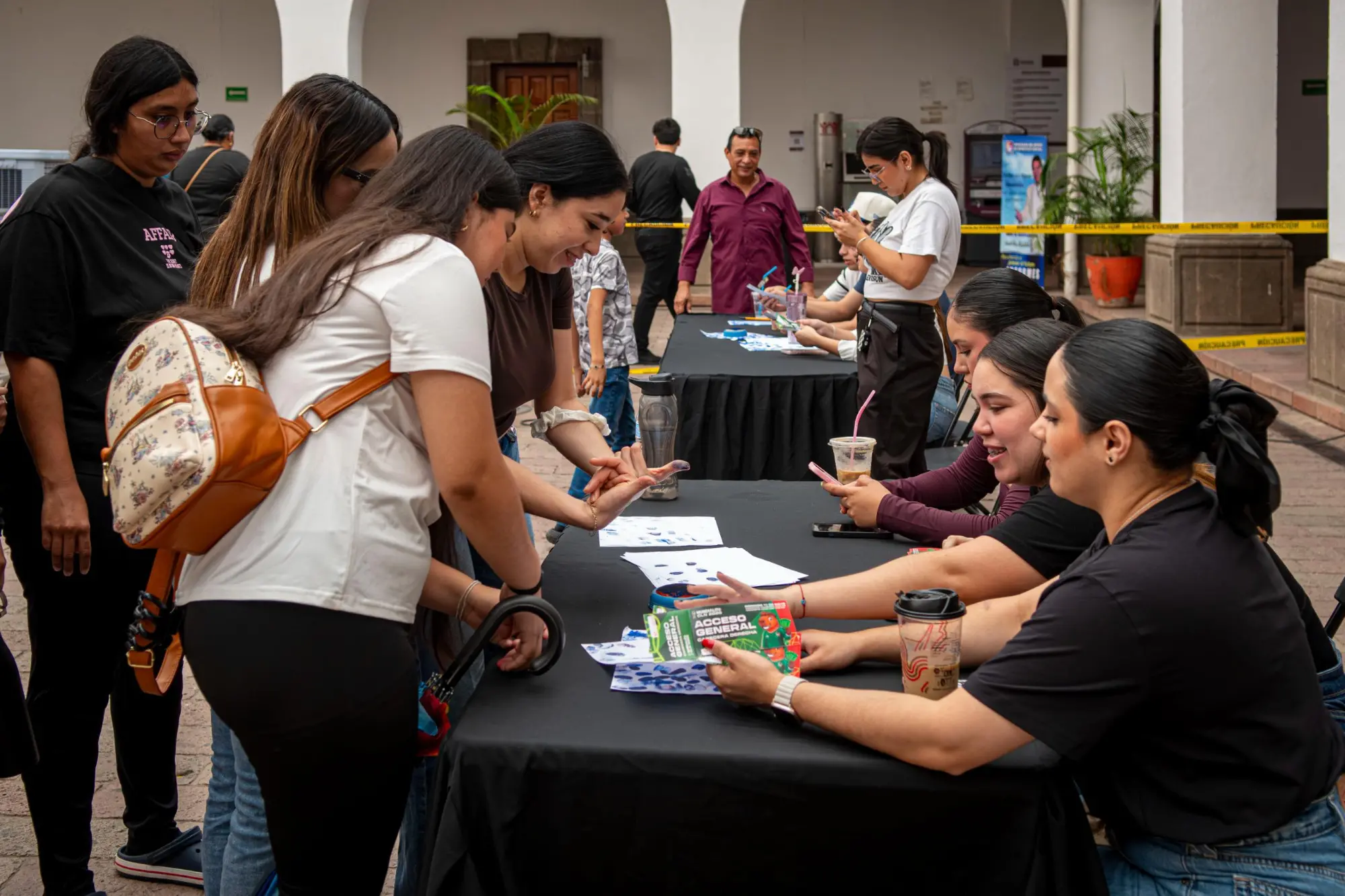 $!Kevin AMF en Culiacán genera largas filas por boletos para el Mundialito