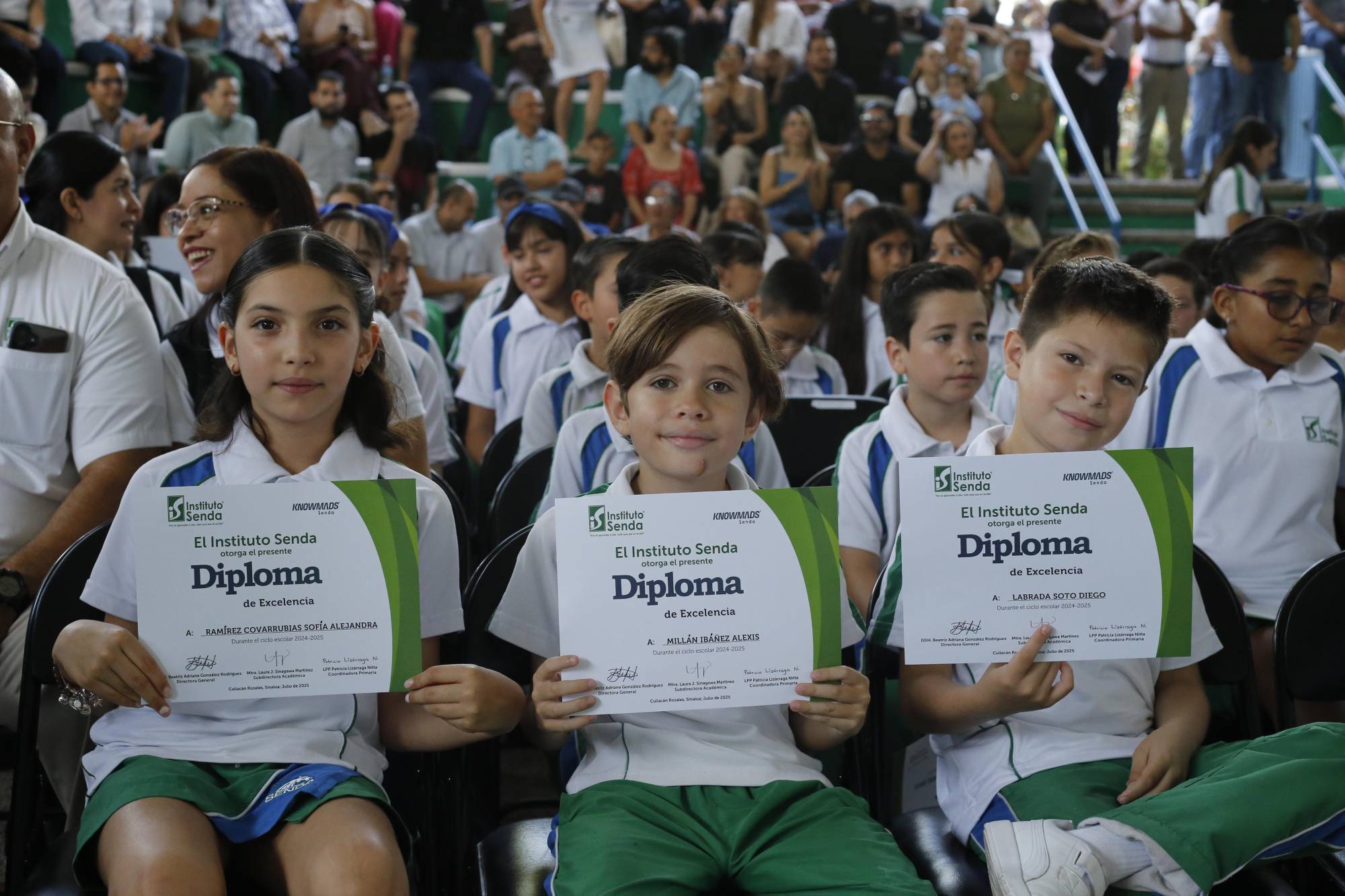 $!Sofía Ramírez, Alexis Millán y Diego Labrada obtuvieron reconocimiento por su excelencia académica.