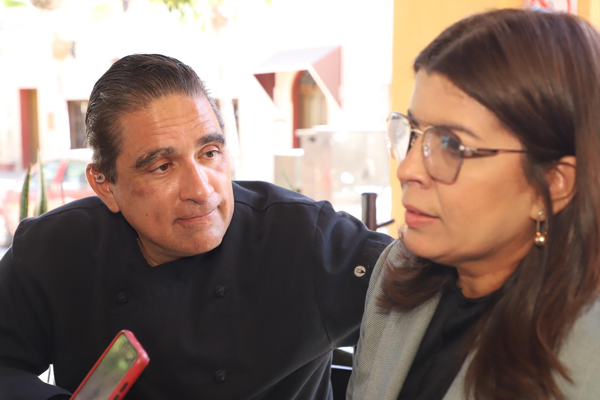 $!El chef Gilberto del Toro y su esposa Magui Rojas de Del Toro serán los anfitriones de la velada.