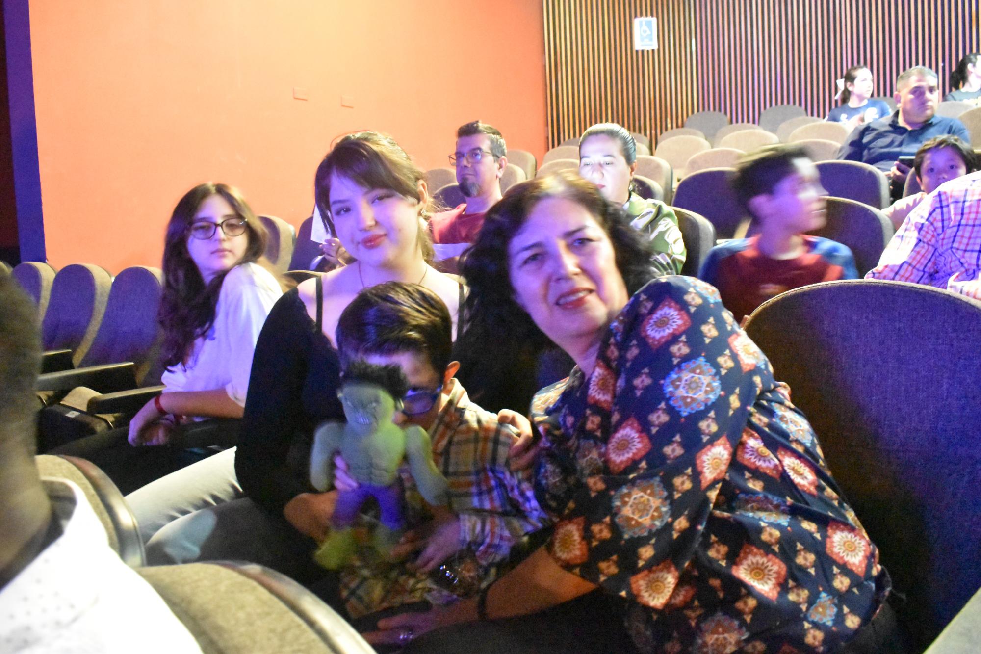 $!Laura Verdugo y Dafne Rubio con el pequeño Jaime Rojo Verdugo.