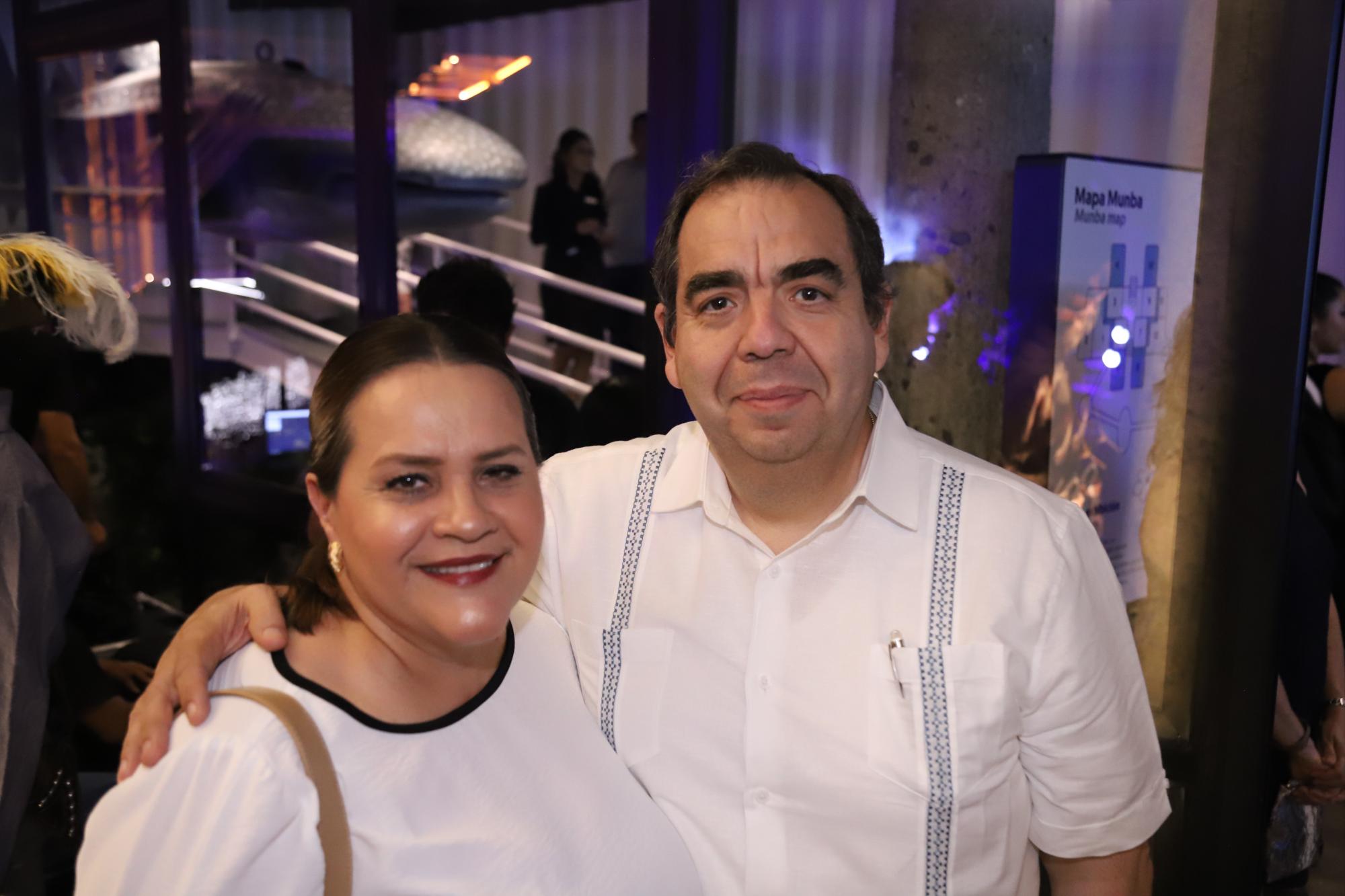 $!Laura Morales de Cristerna y Alejandro Cristerna.