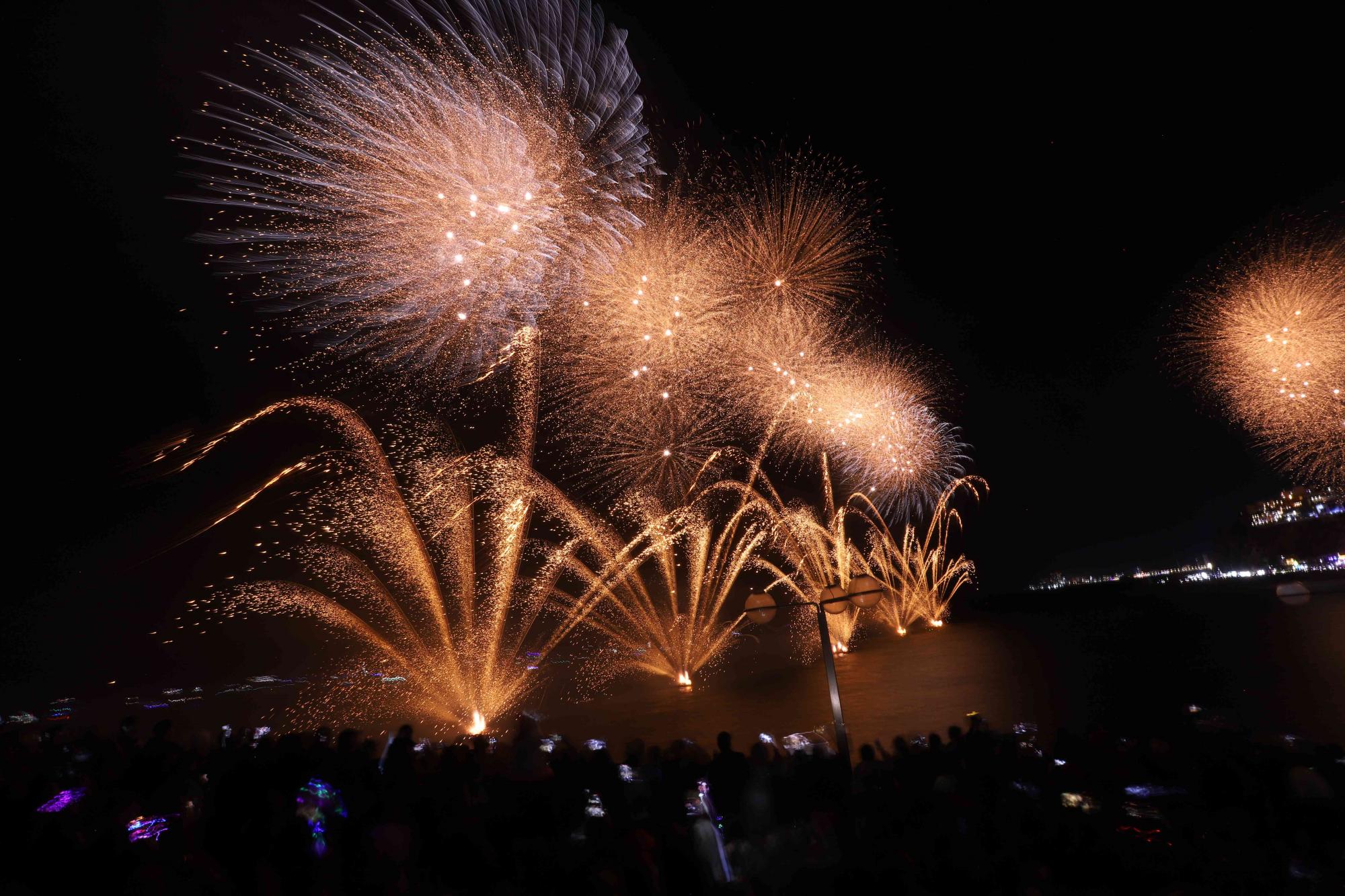 $!Disfrutan el espectacular ‘Combate Naval’