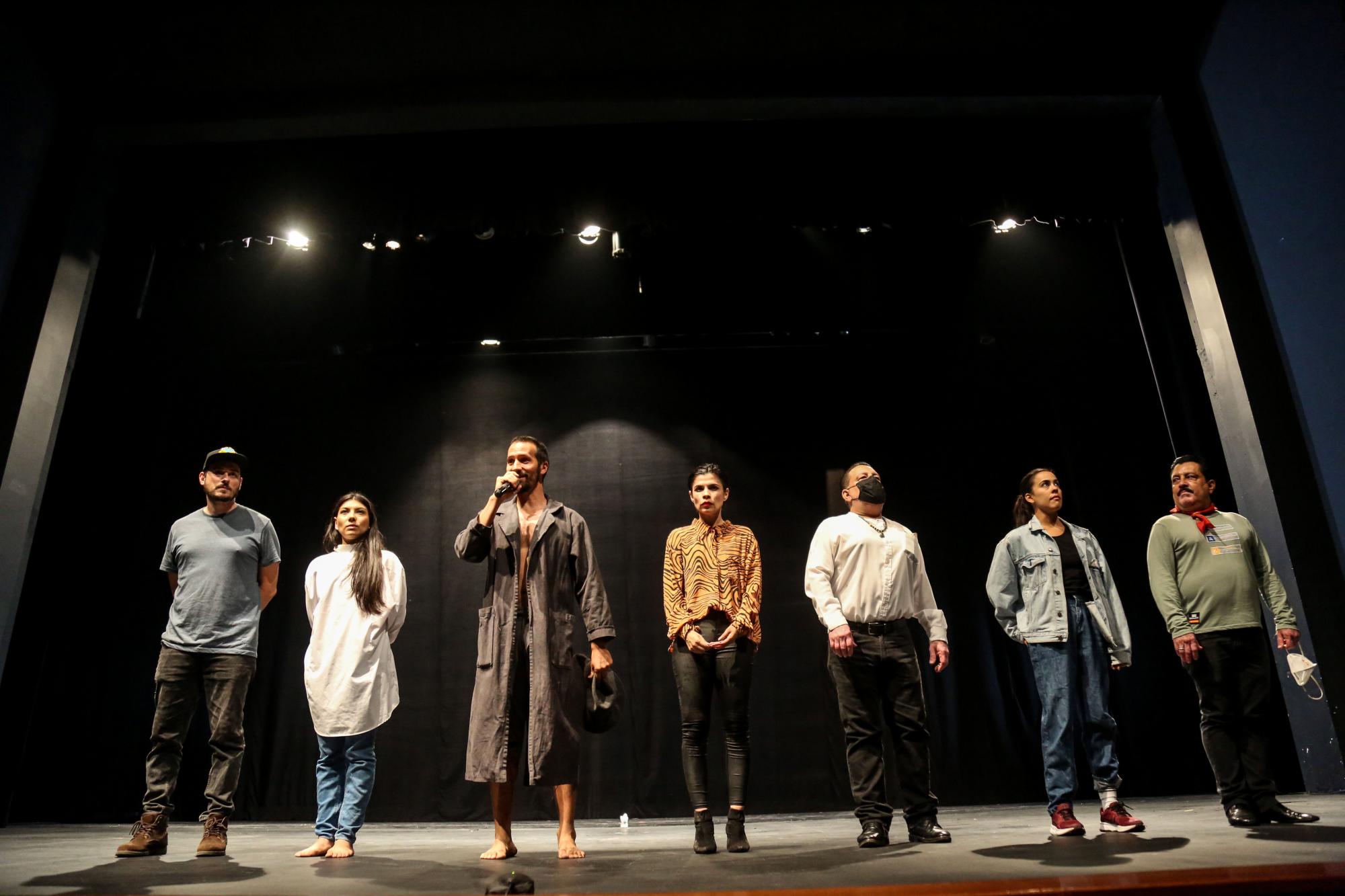 $!Con danza, música y canto inician festejos por los 15 años de Danza Joven Sinaloa