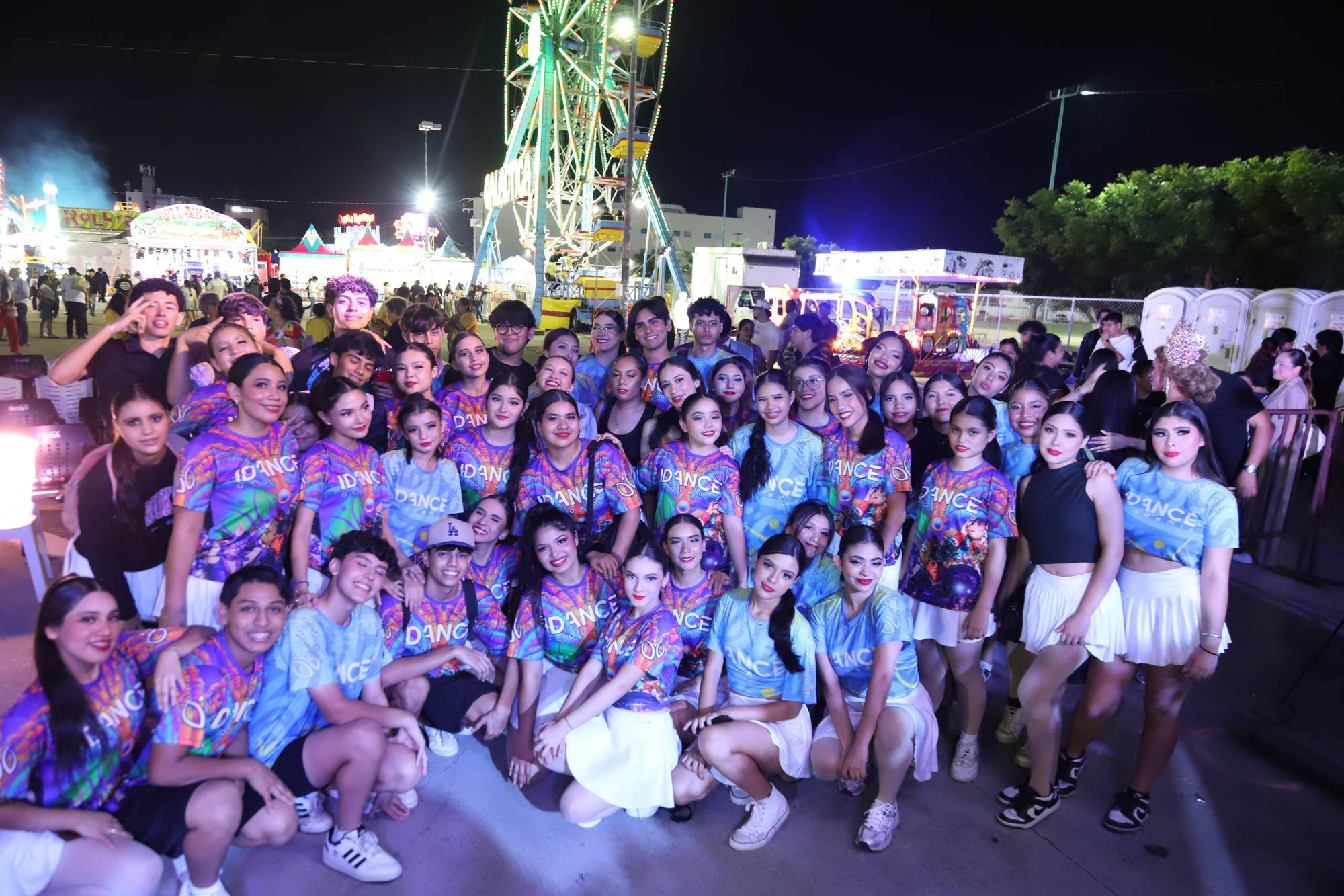 $!Los chicos de Idance Academia amenizó la presentación.