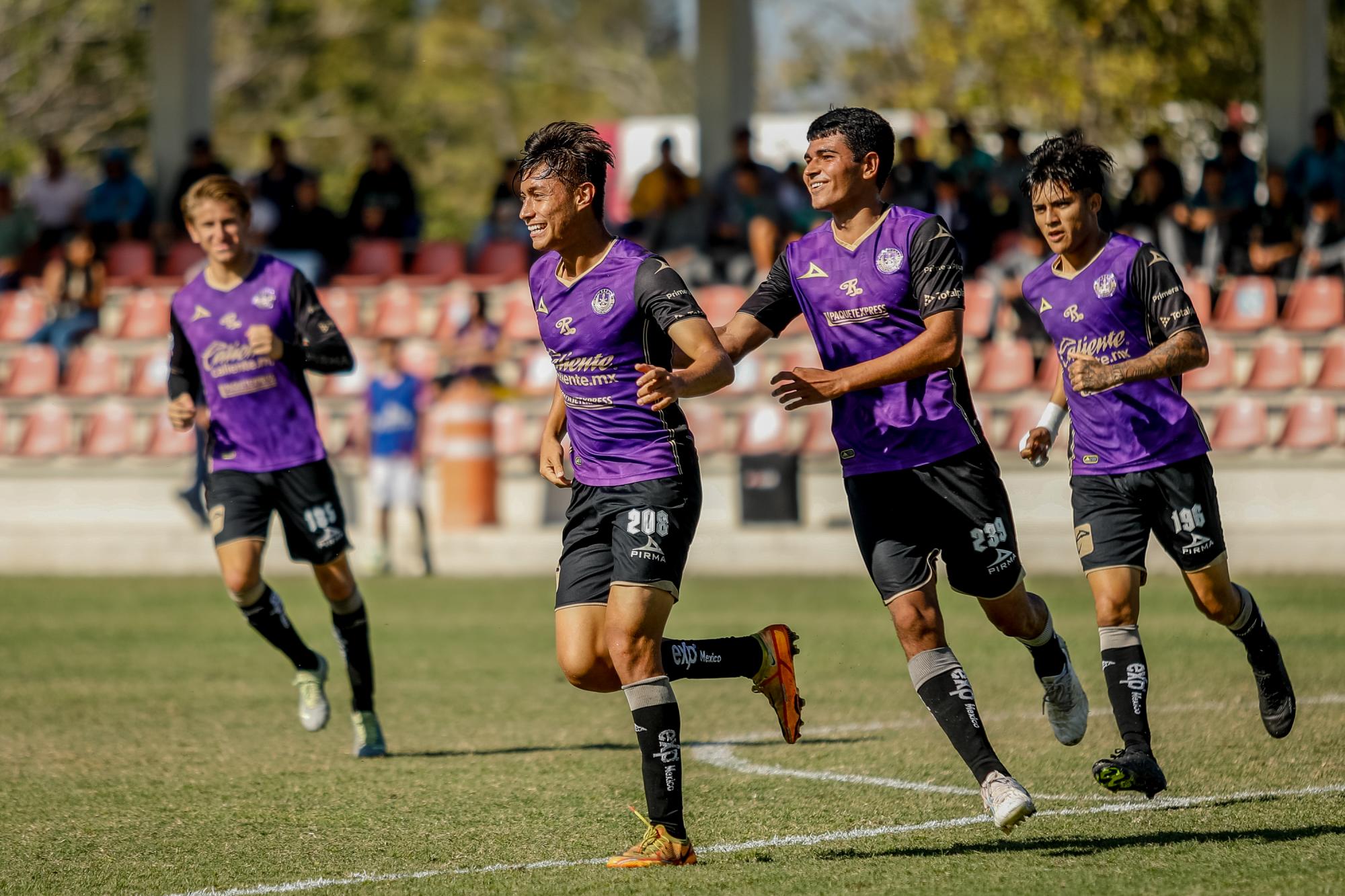 $!Juveniles del Mazatlán FC le quitan lo bravo a FC Juárez