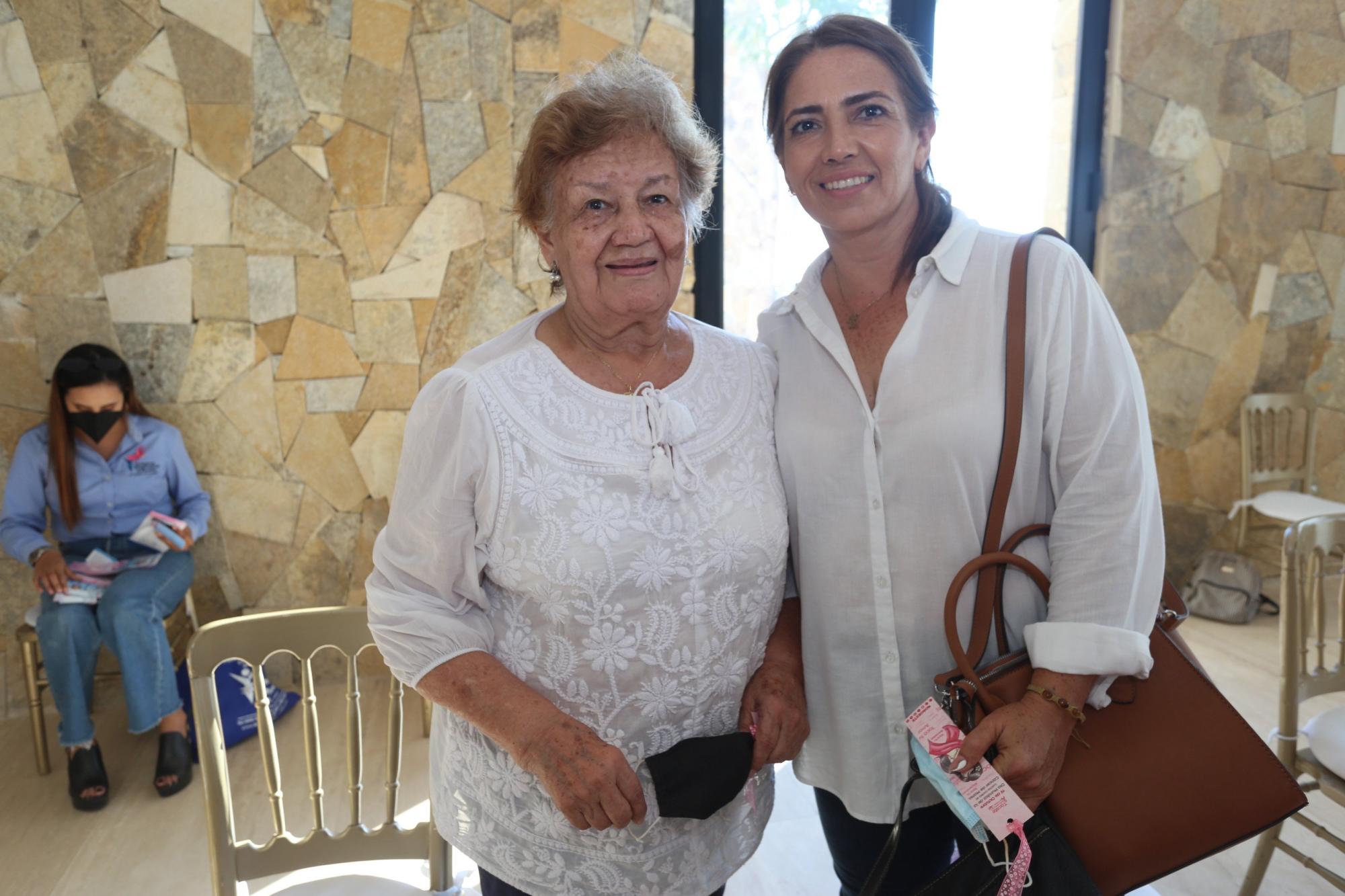 $!María del Carmen Zamora y Mayra Lorena Rodríguez.