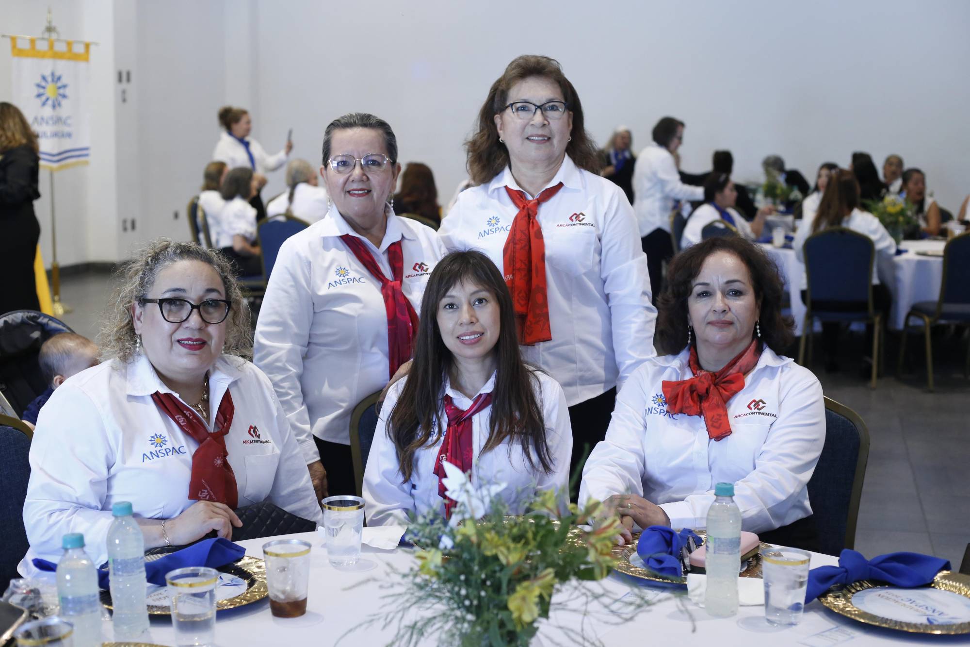 $!Gabriela Acosta, Natalia Salazar, Silvia Leyva, Lupita Bernal y Maricarmen Arredondo.