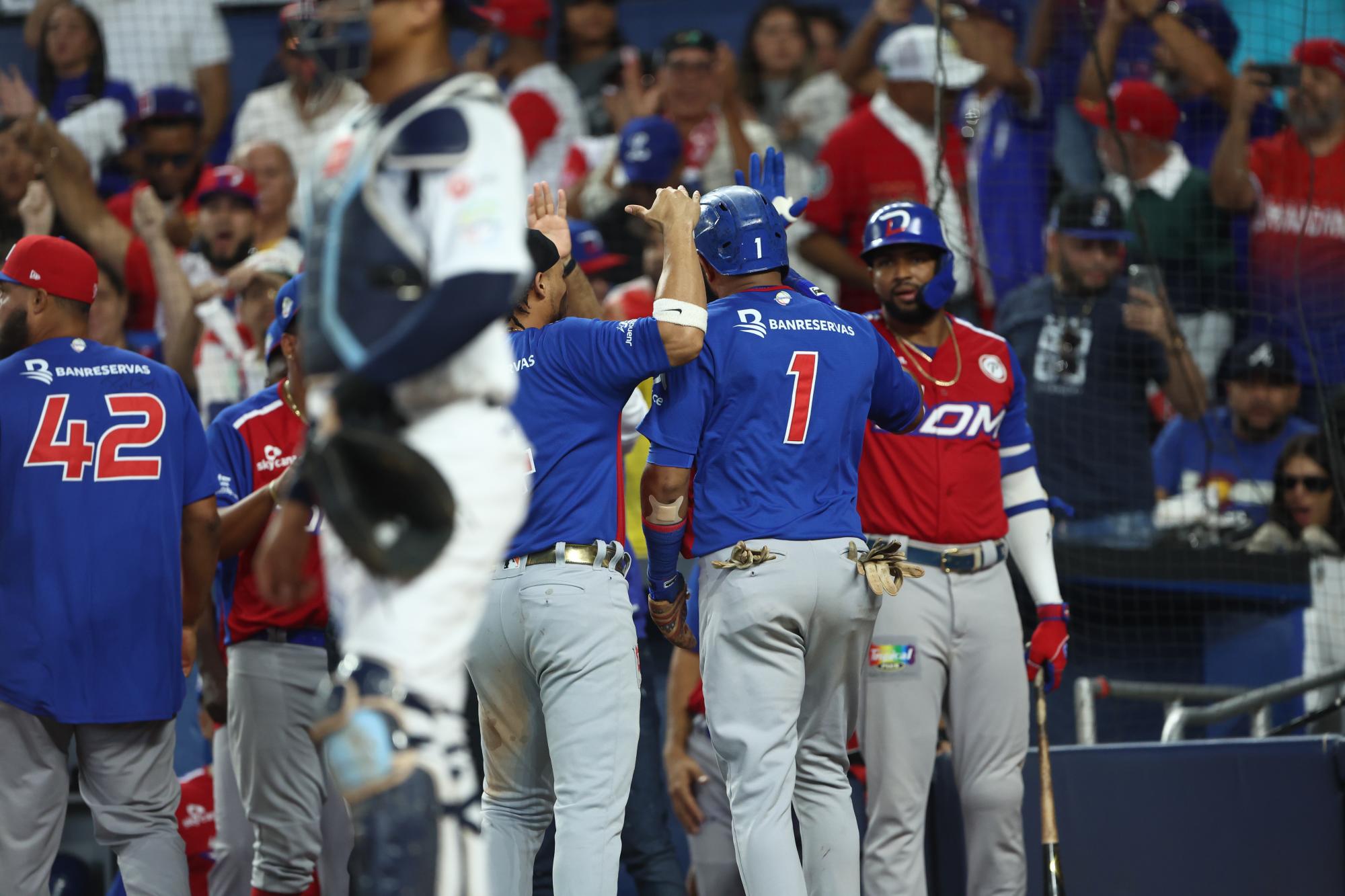 $!Dominicana domina a Panamá y regresa a la final de la Serie del Caribe