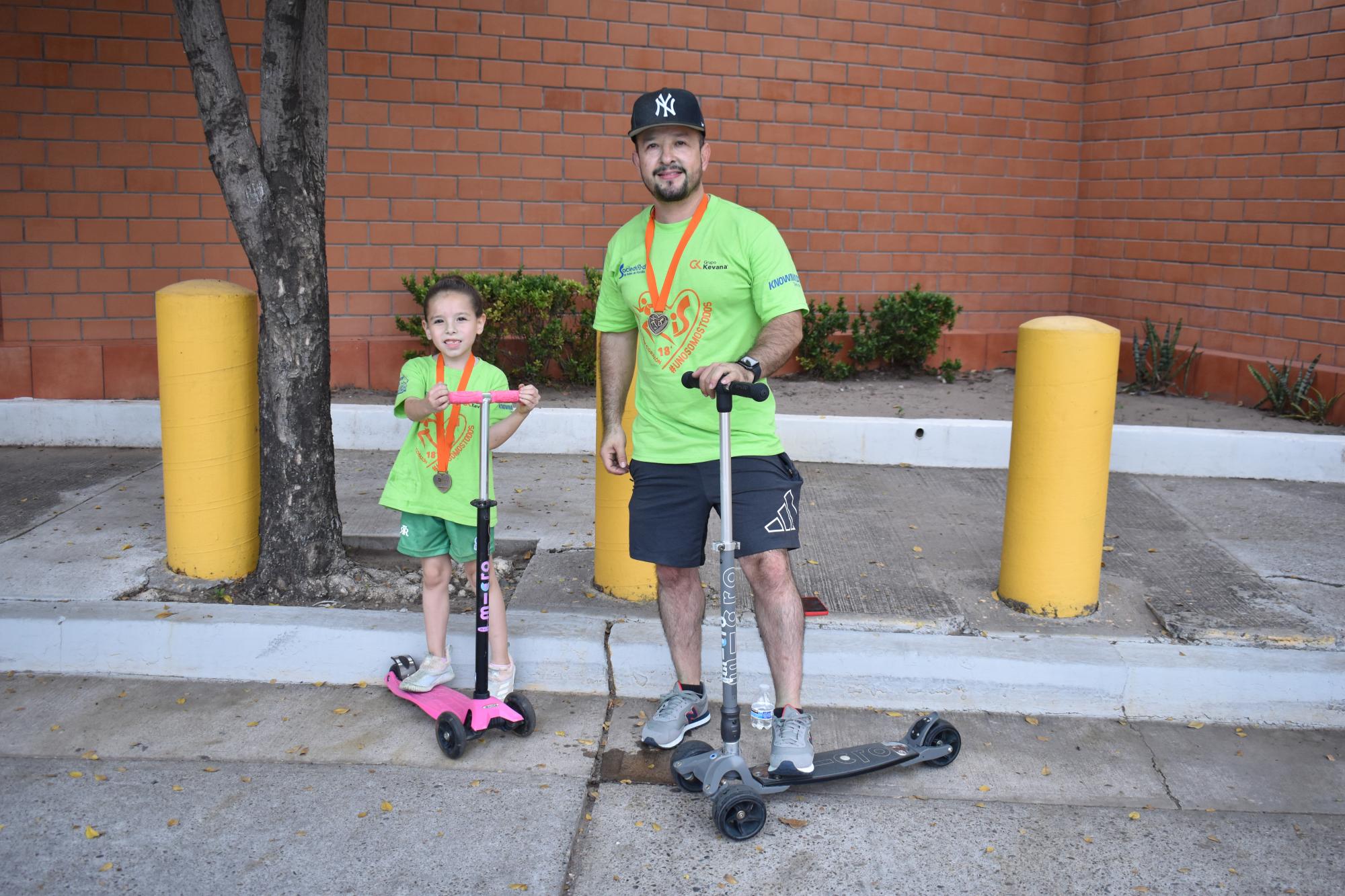 $!Axel Flores con su hija María Isabella Flores.