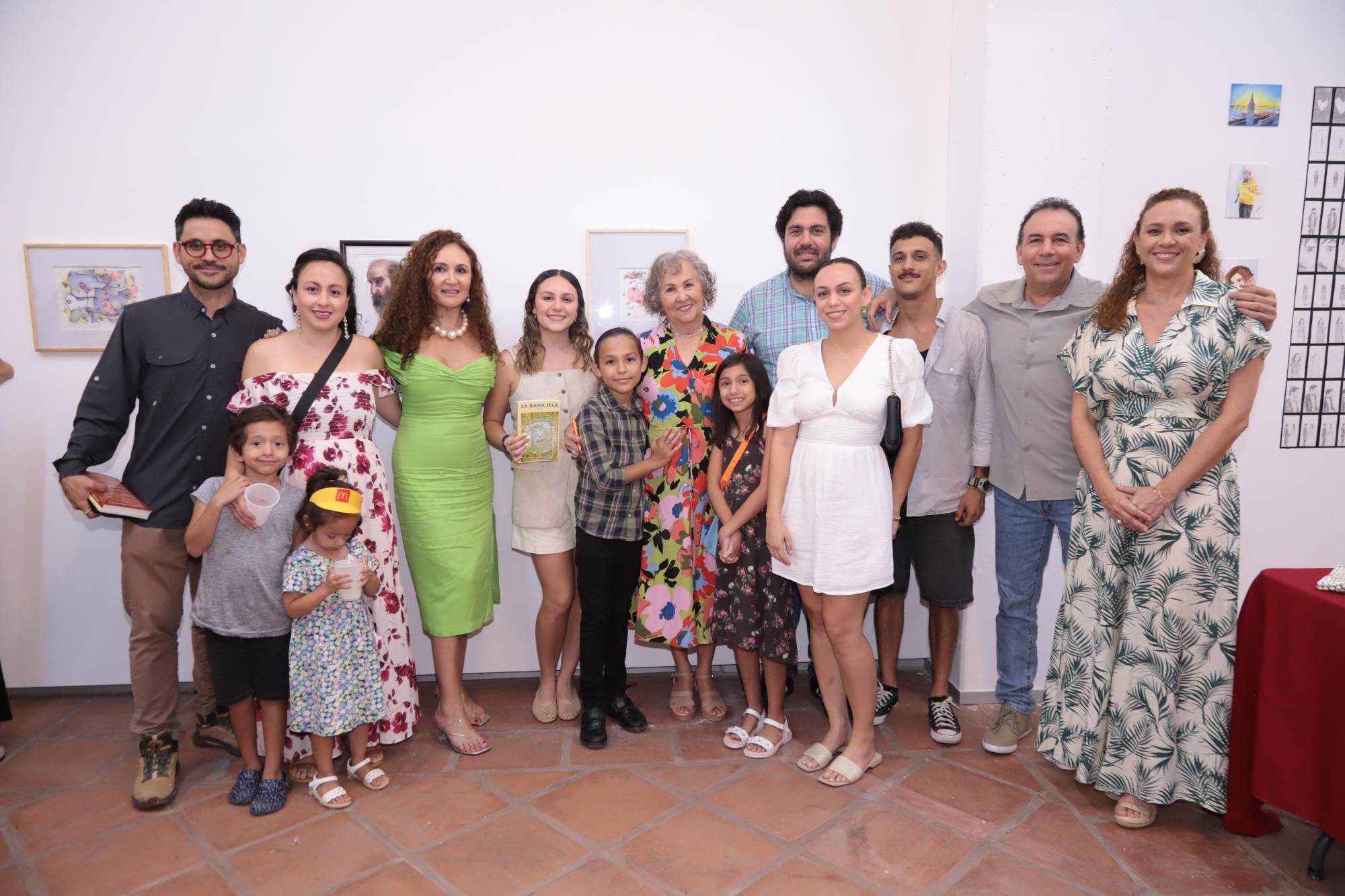 $!Melly Peraza con su familia.