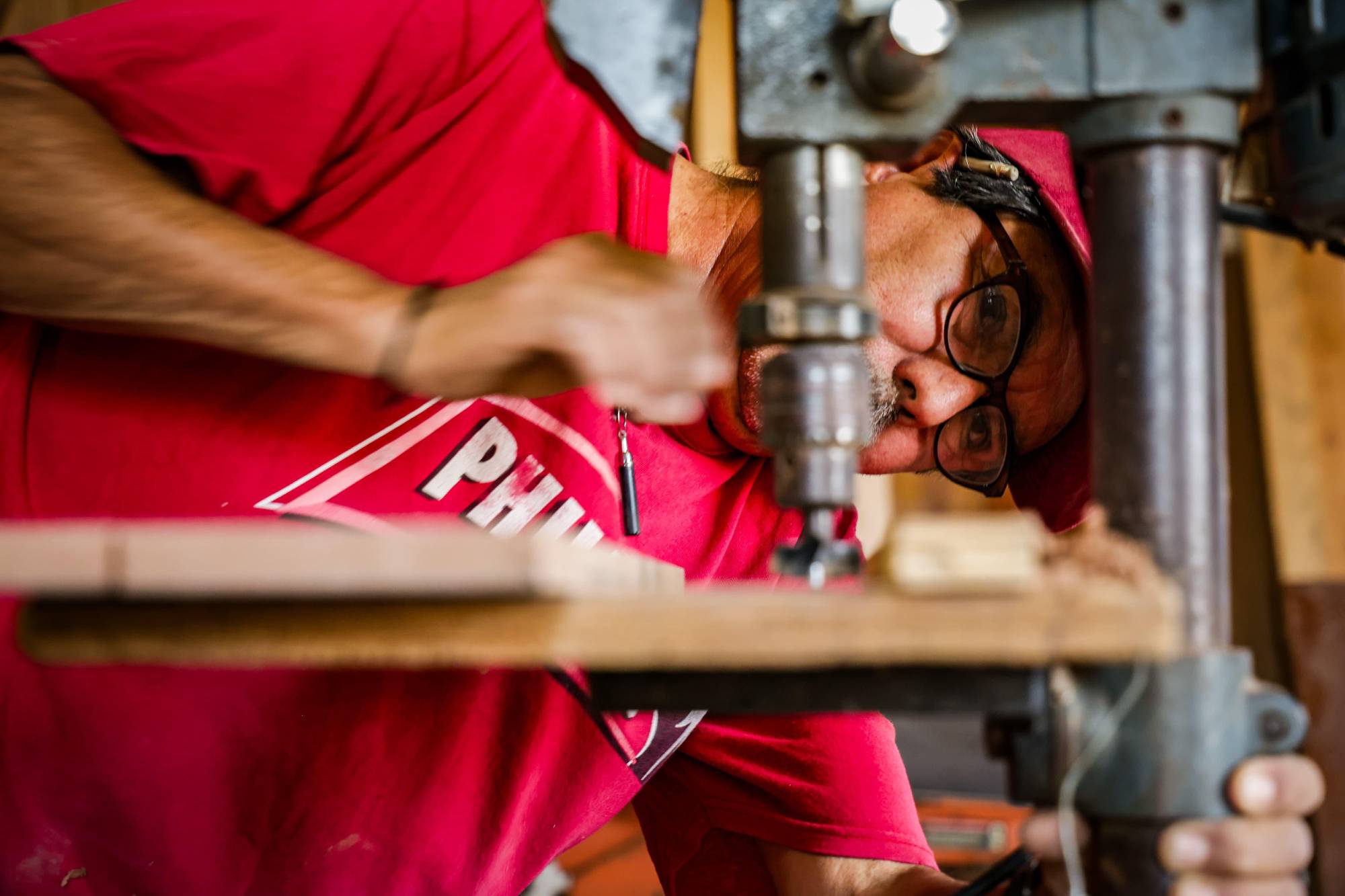 $!Una vida trabajando la madera, Evaristo y su amor a la carpintería