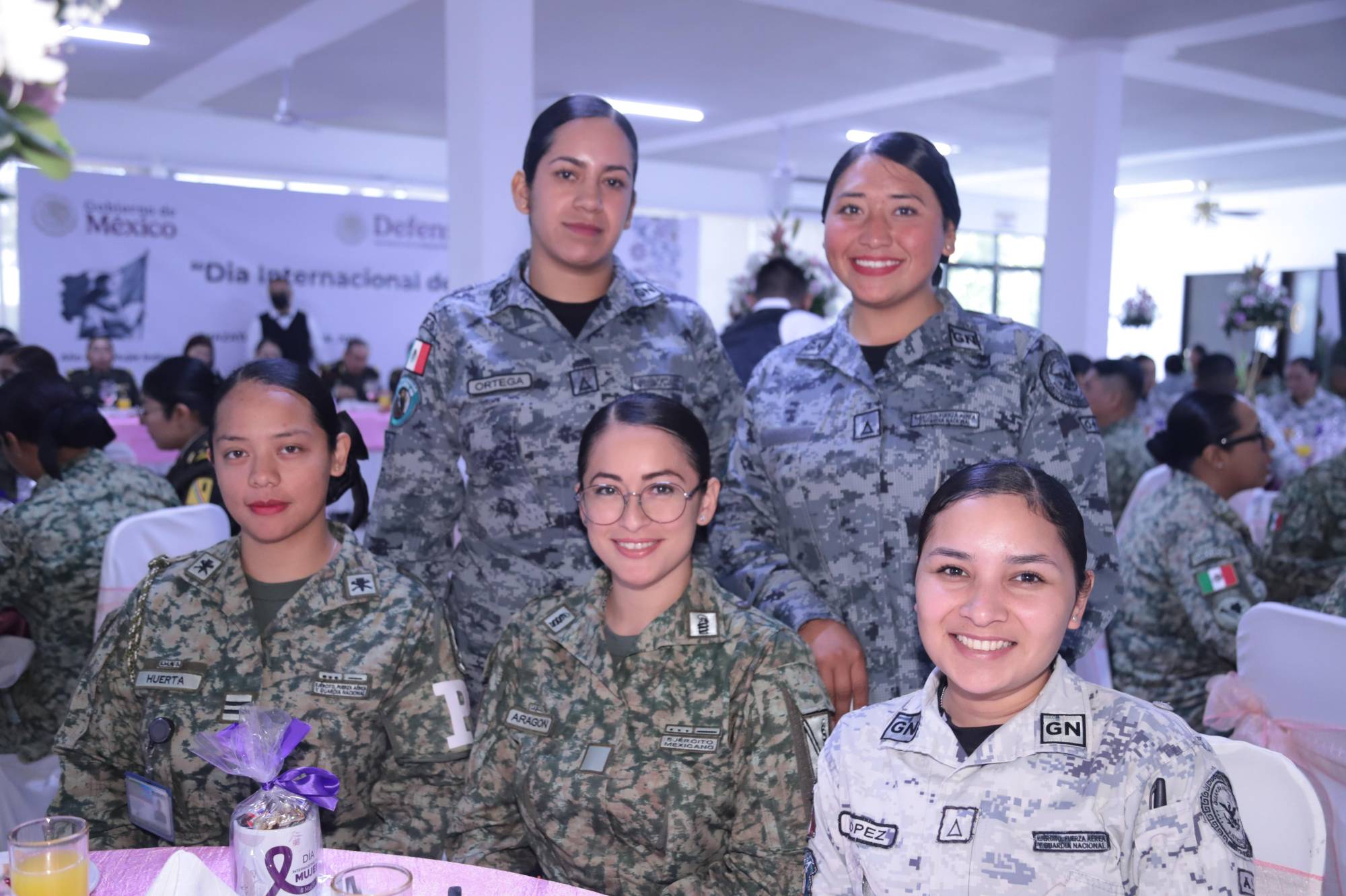 $!Yadira Ortega, Reyna Galaviz, Montserrat Huerta, Elena Osuna y Cielo López.