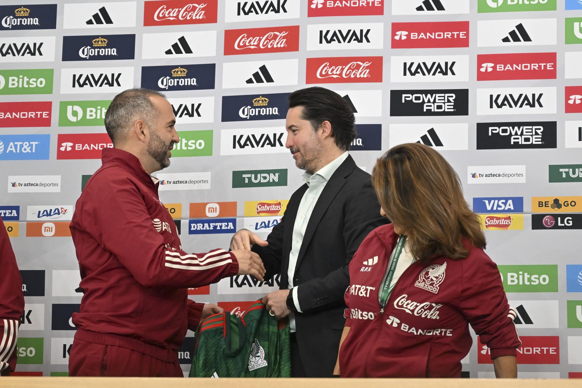$!Presentan a Pedro López como director técnico de la Selección Mexicana Femenil