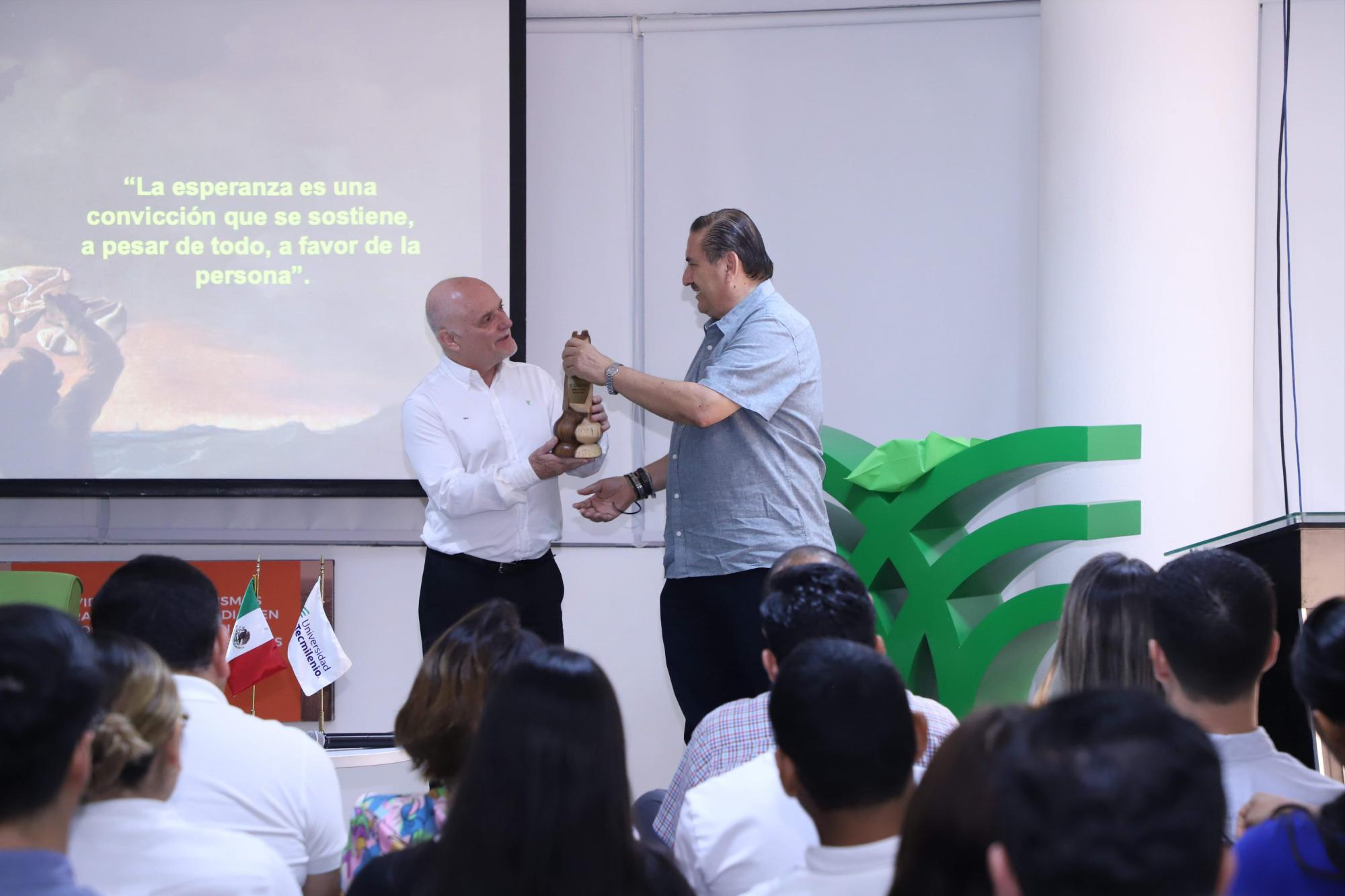$!Llaman a vivir congruente con los valores, a ser un líder aportando valores