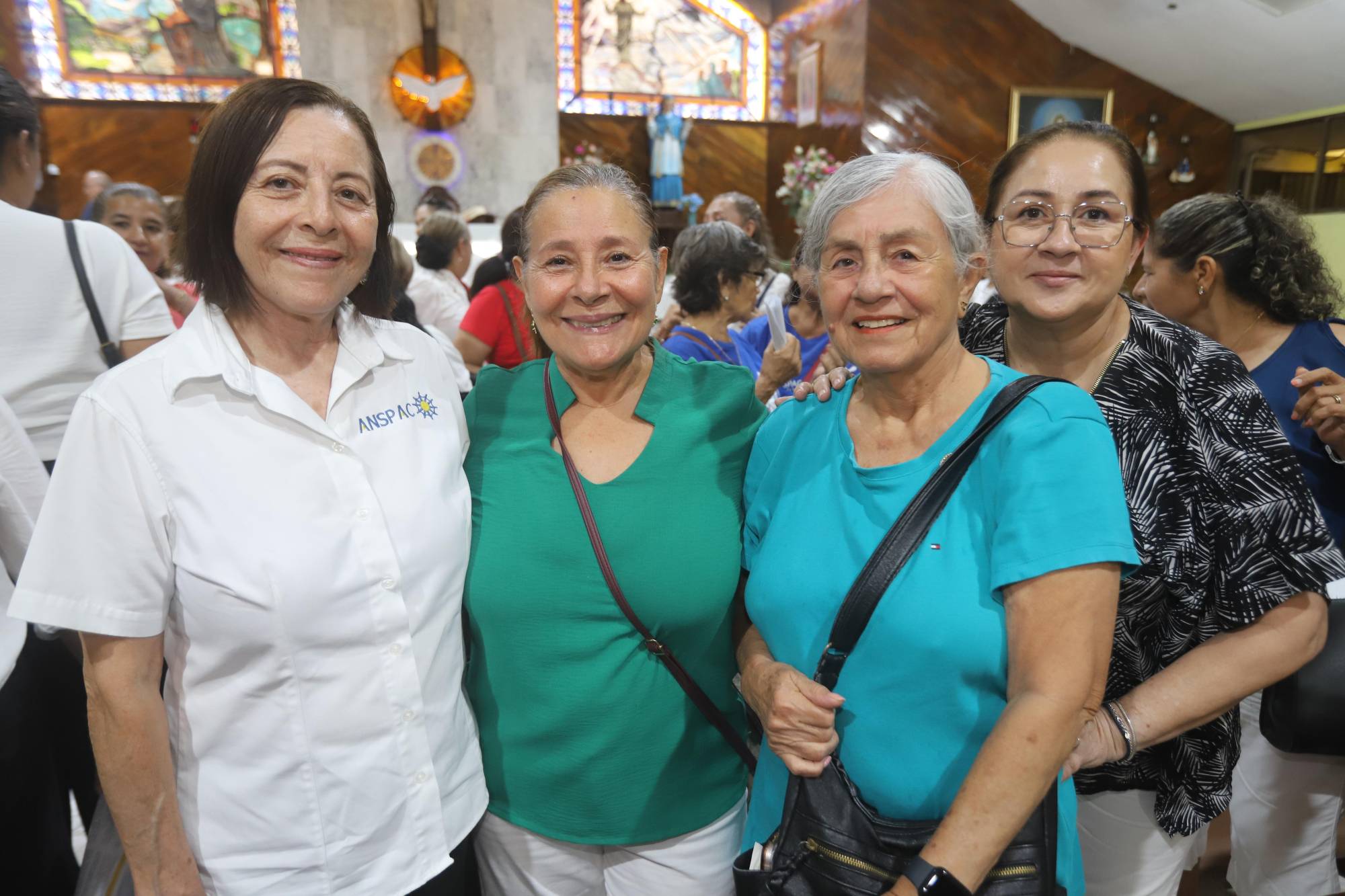 $!Leonor Lizárraga, Clarita Lizárraga, Irma Santillán y Lourdes de Loaiza.
