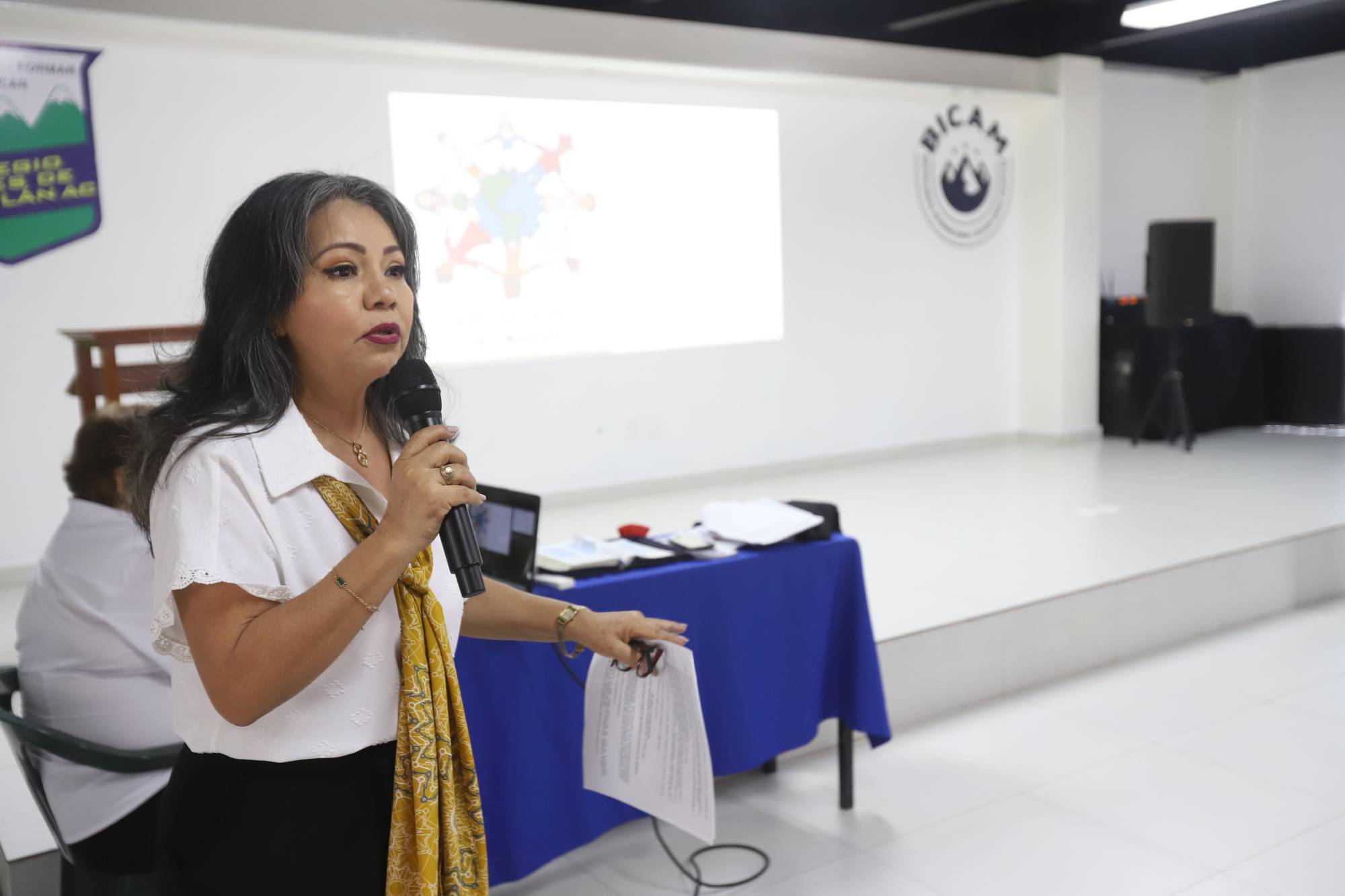 $!Lupita Salazar dirigió el cuarto mini seminario impartido en el Colegio Andes