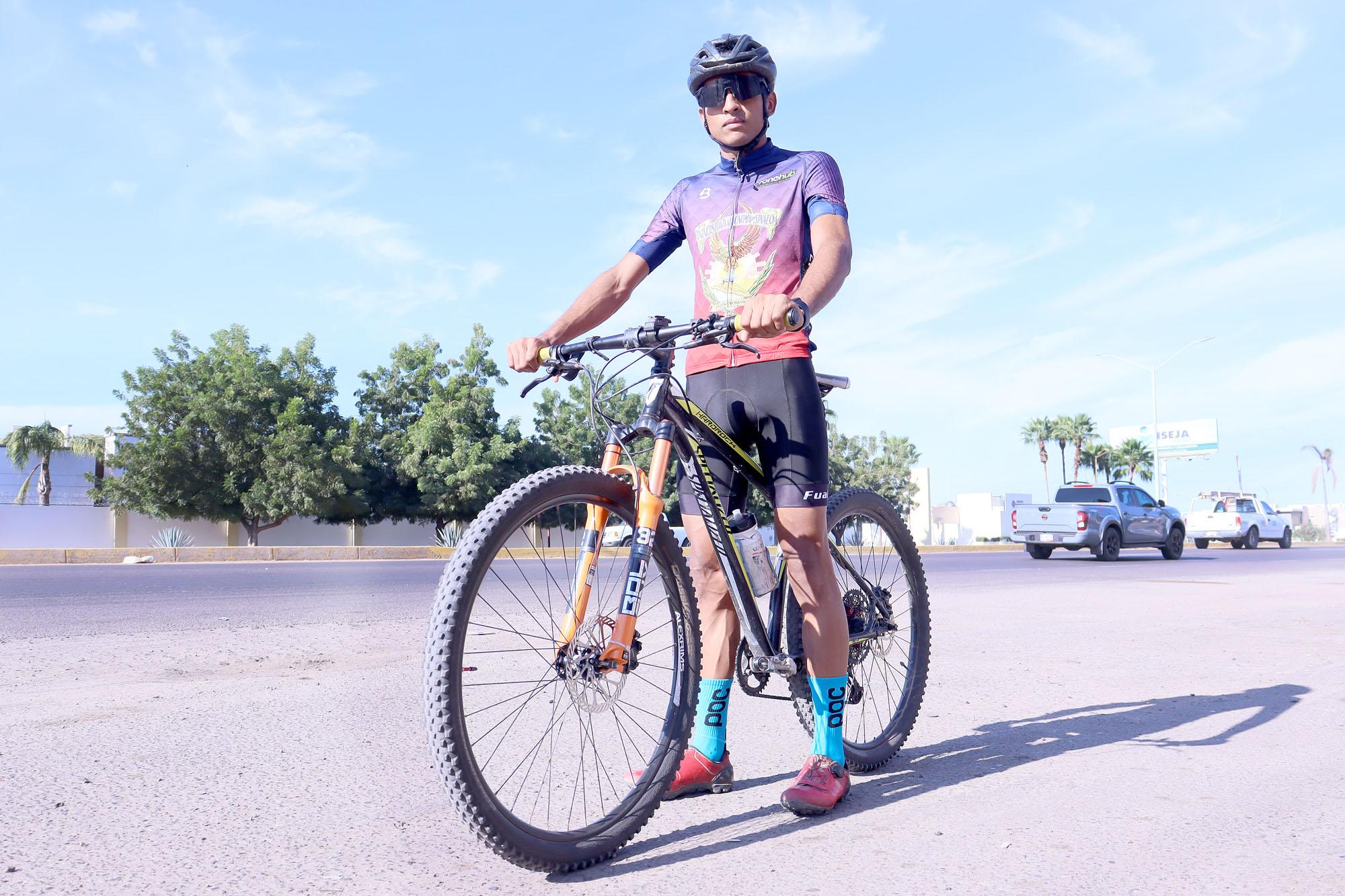 $!Equipo de ciclismo MTB de Águilas UAS, listo para su competencia en El Fuerte