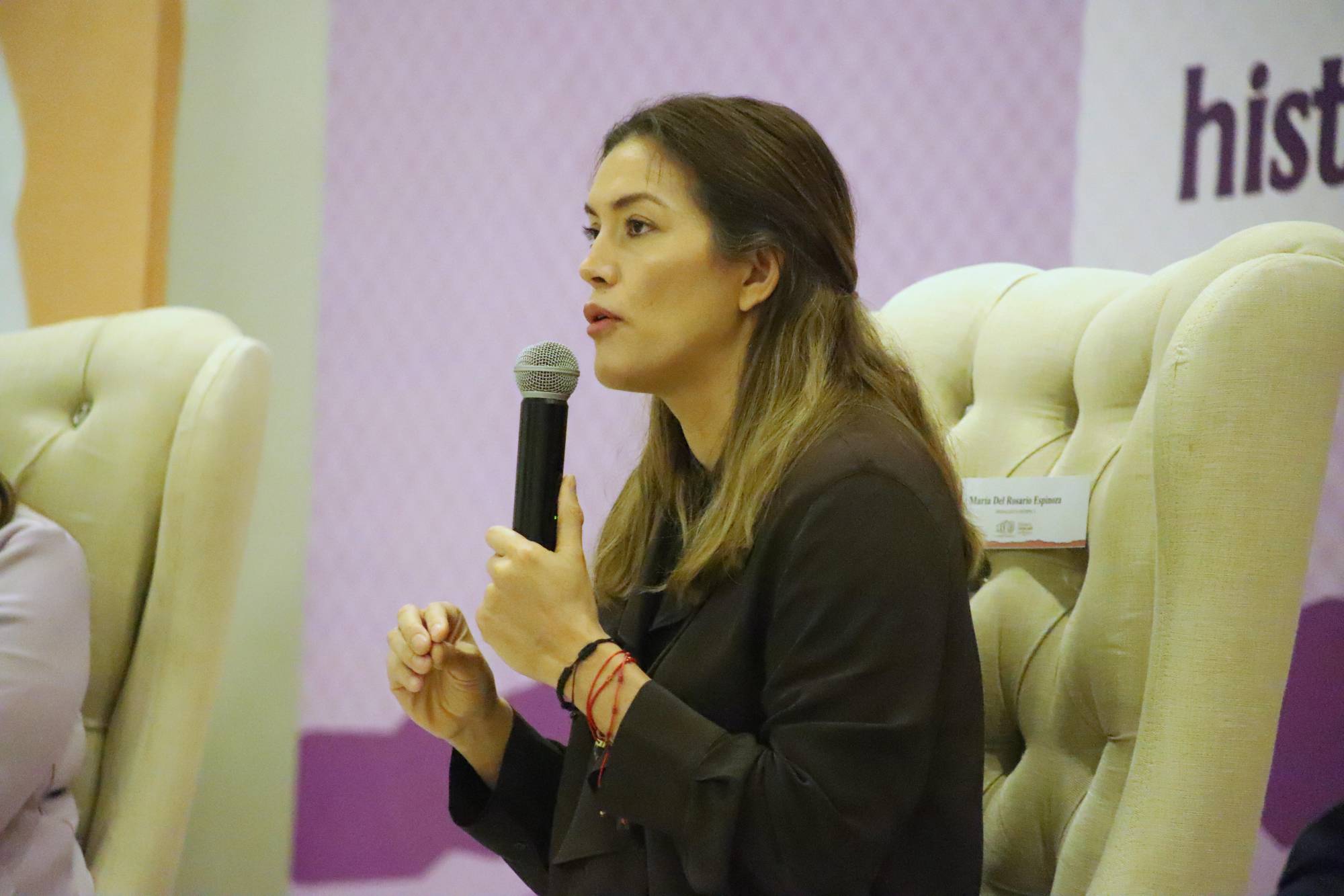 $!María del Rosario Espinoza inspira a jóvenes en Guasave en conversatorio ‘Mujeres que rompen barreras’