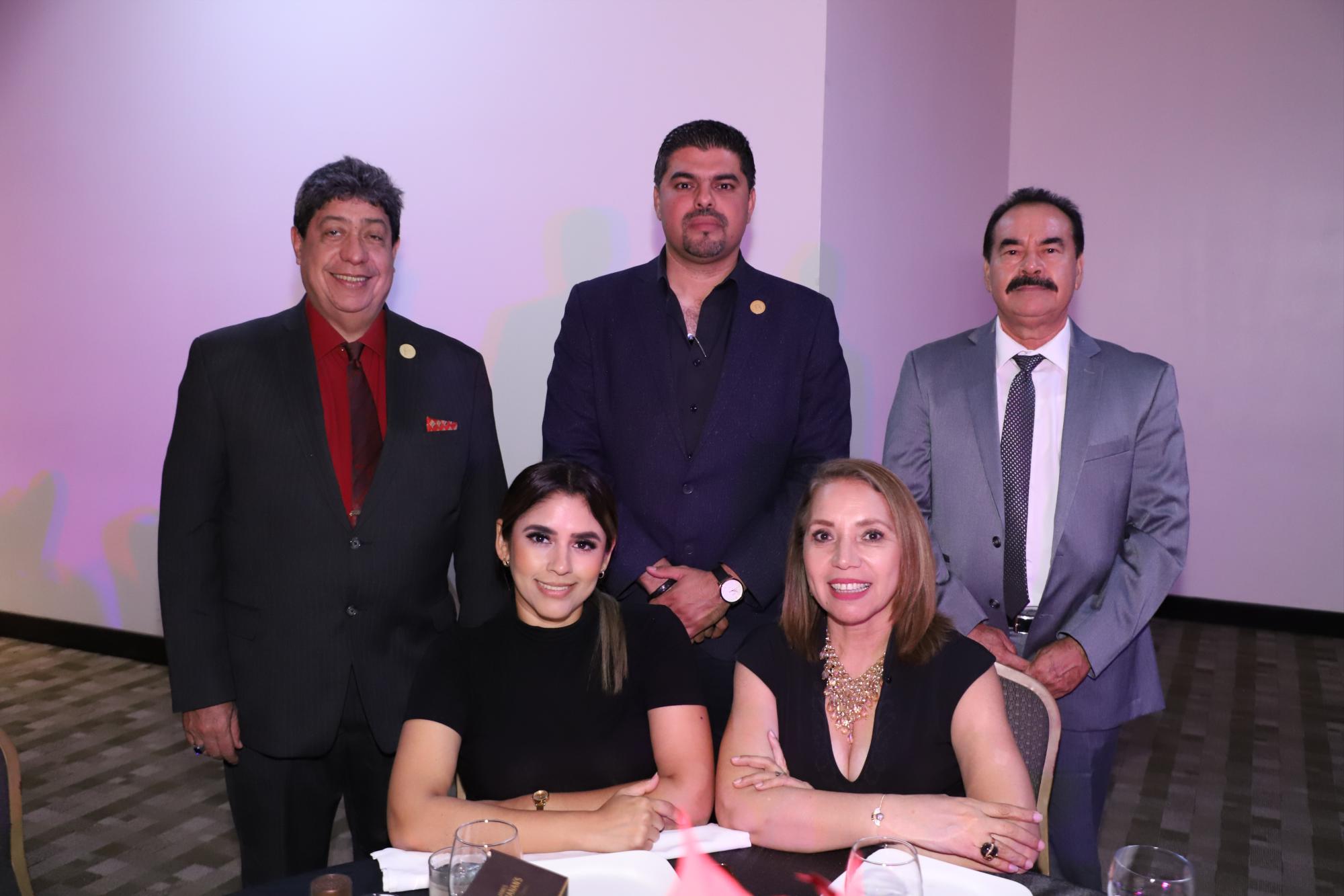 $!Noé Álvarez, José Antonio Serna Valdés, José Antonio Serna Coronado, Yamileth Osuna y Evelia Aranguré.