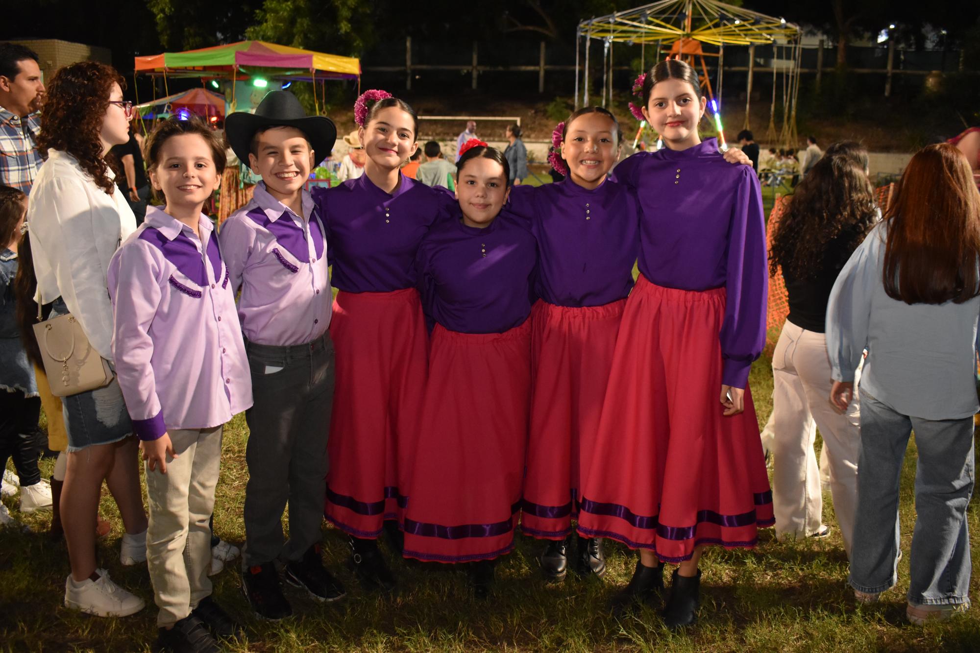 $!Rommel Franco, Miguel Urquídez, Allegra Moreno, Domenika González, Luciana Zamudio y Victoria Malo.