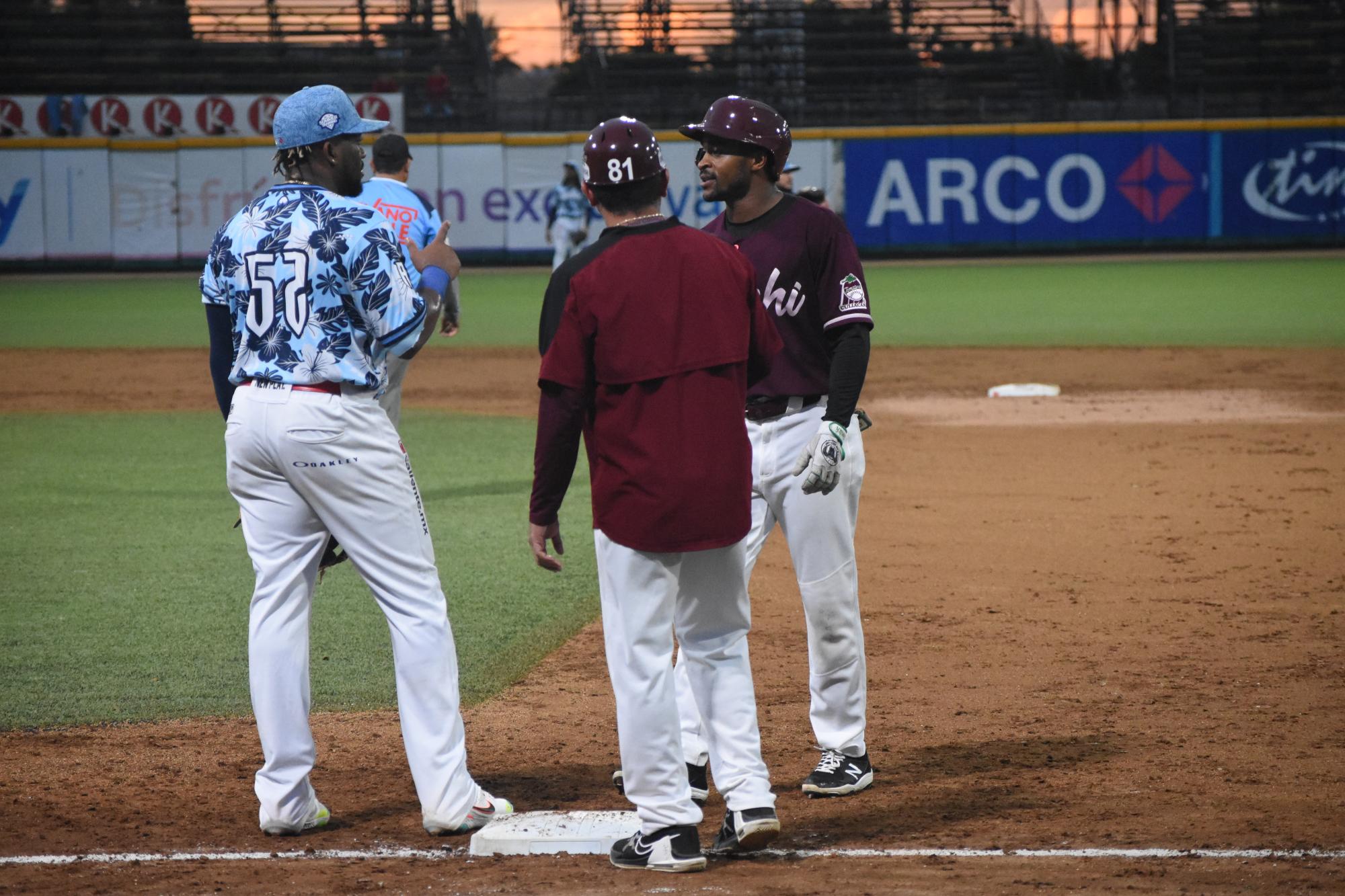 $!Con jonrón de José Félix, Algodoneros de Guasave vence a Tomateros de Culiacán