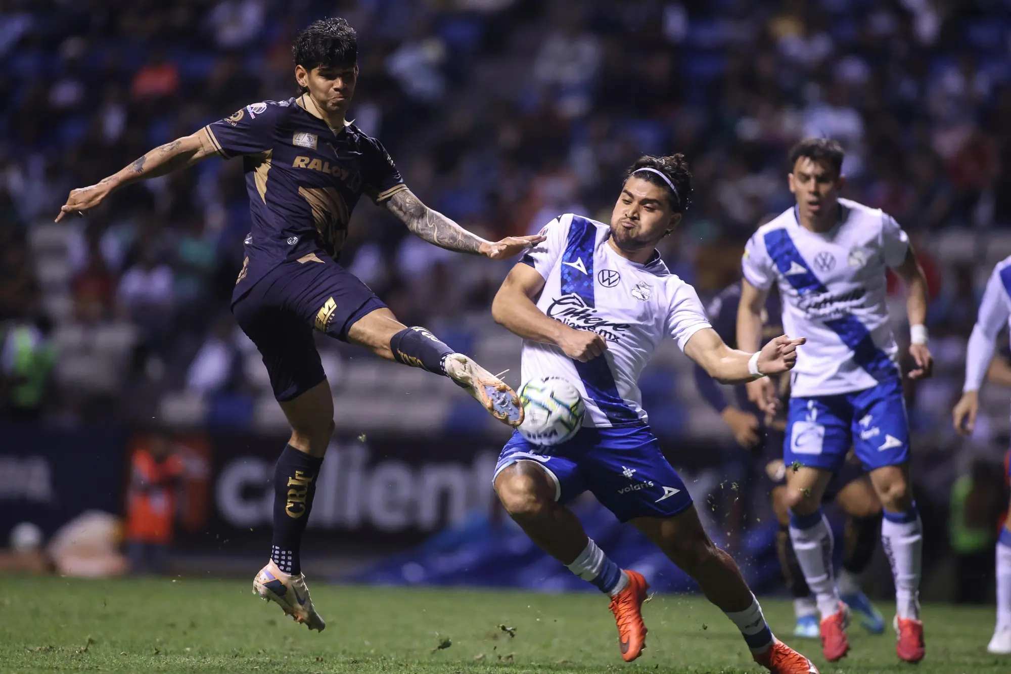 $!Pumas consigue un triunfo in extremis 2-1 ante Puebla y mantiene vivo el sueño de fase final