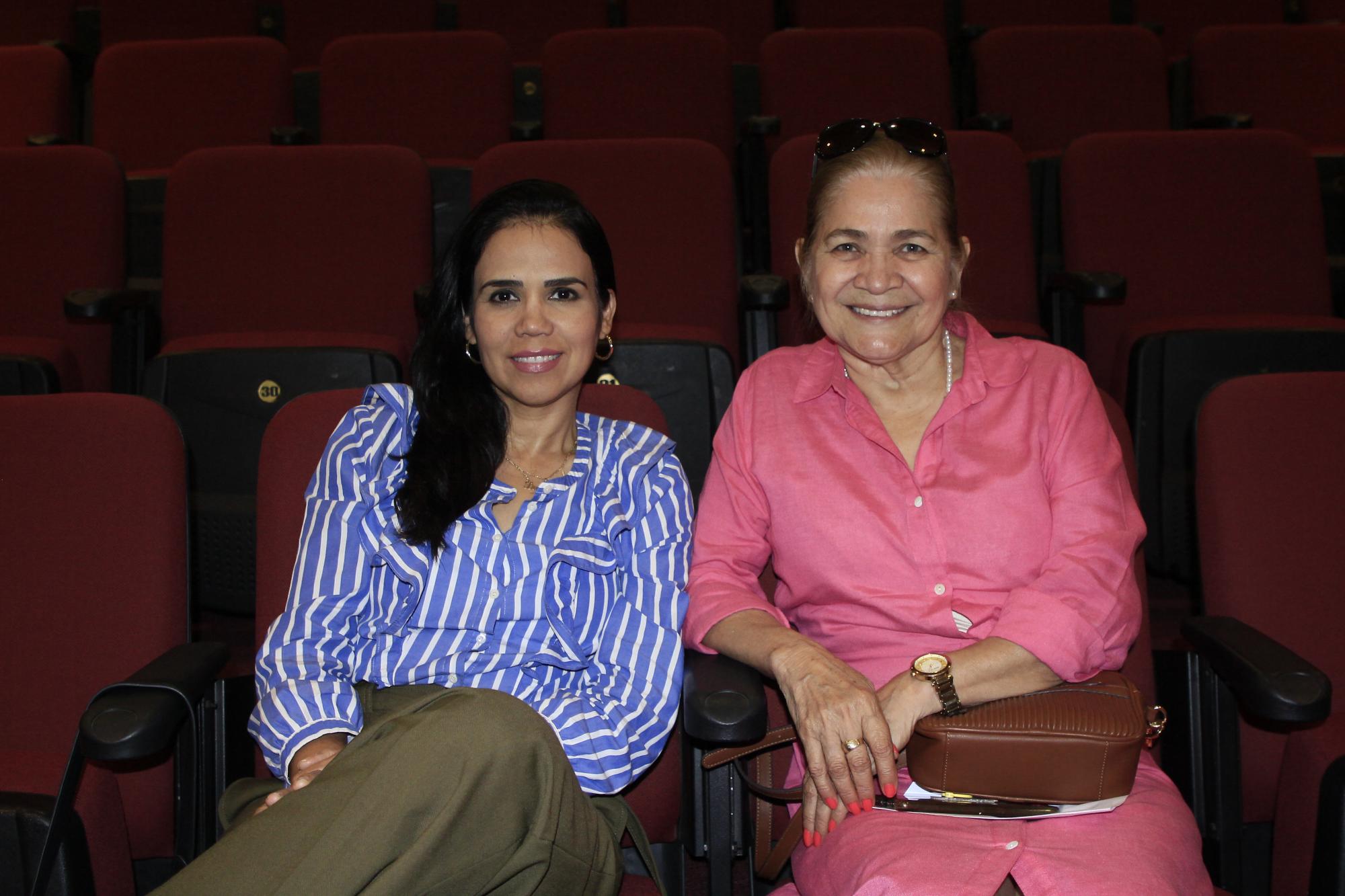 $!Daniela Torres y Margarita Aréchiga.