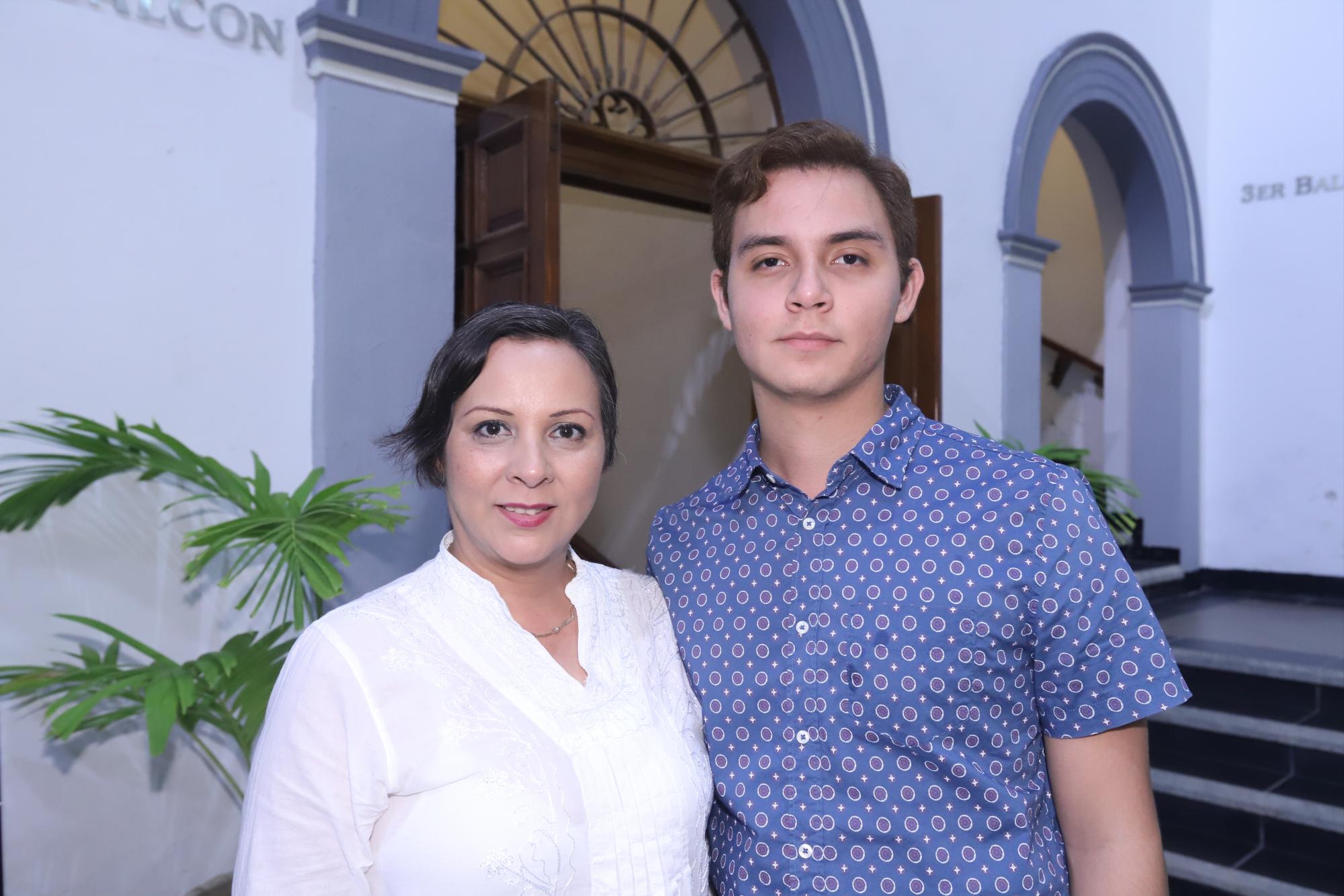 $!Beatriz Güitrón y Carlos Bracho.