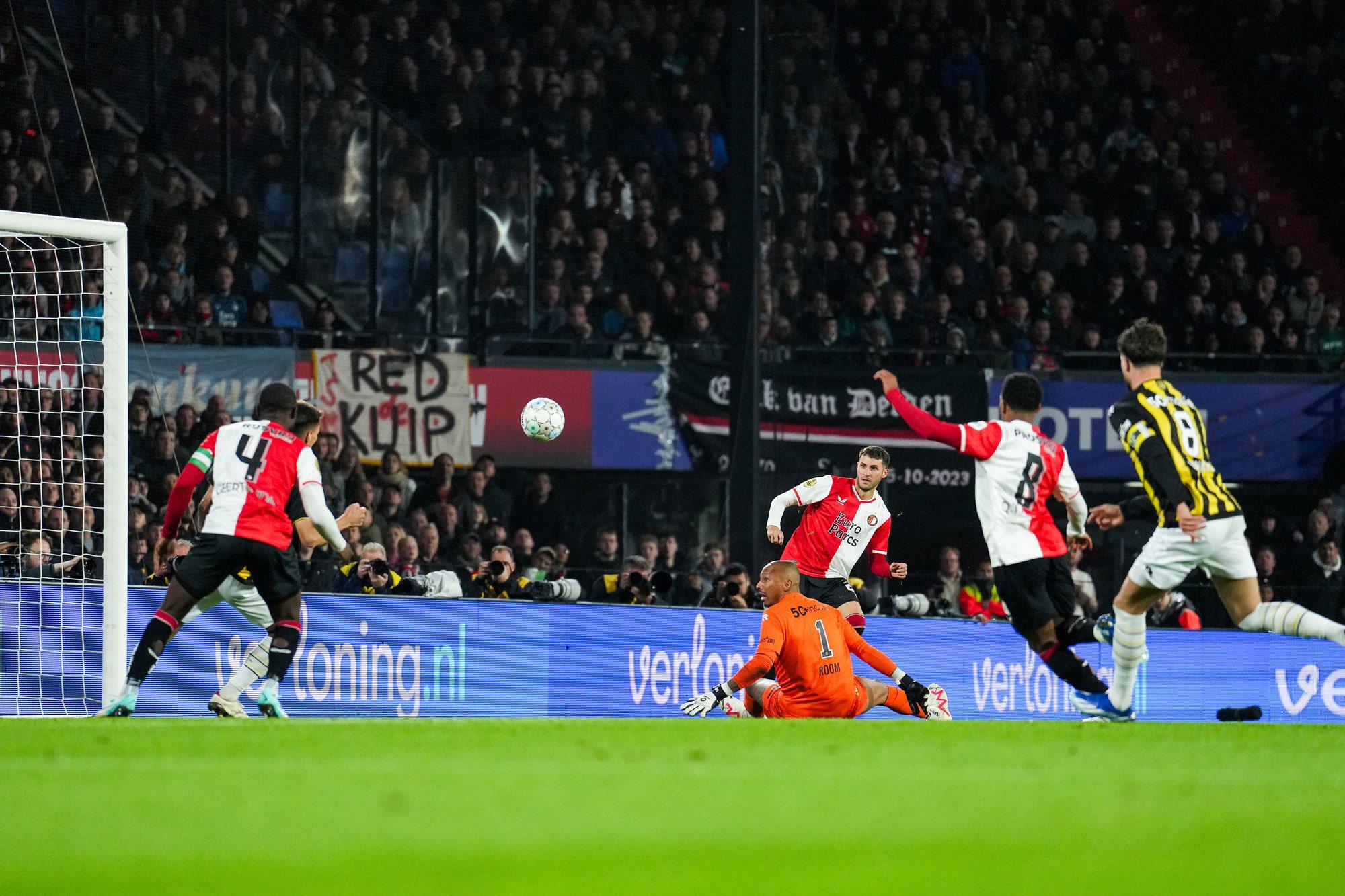 $!Giménez anota, da asistencia y se lesiona