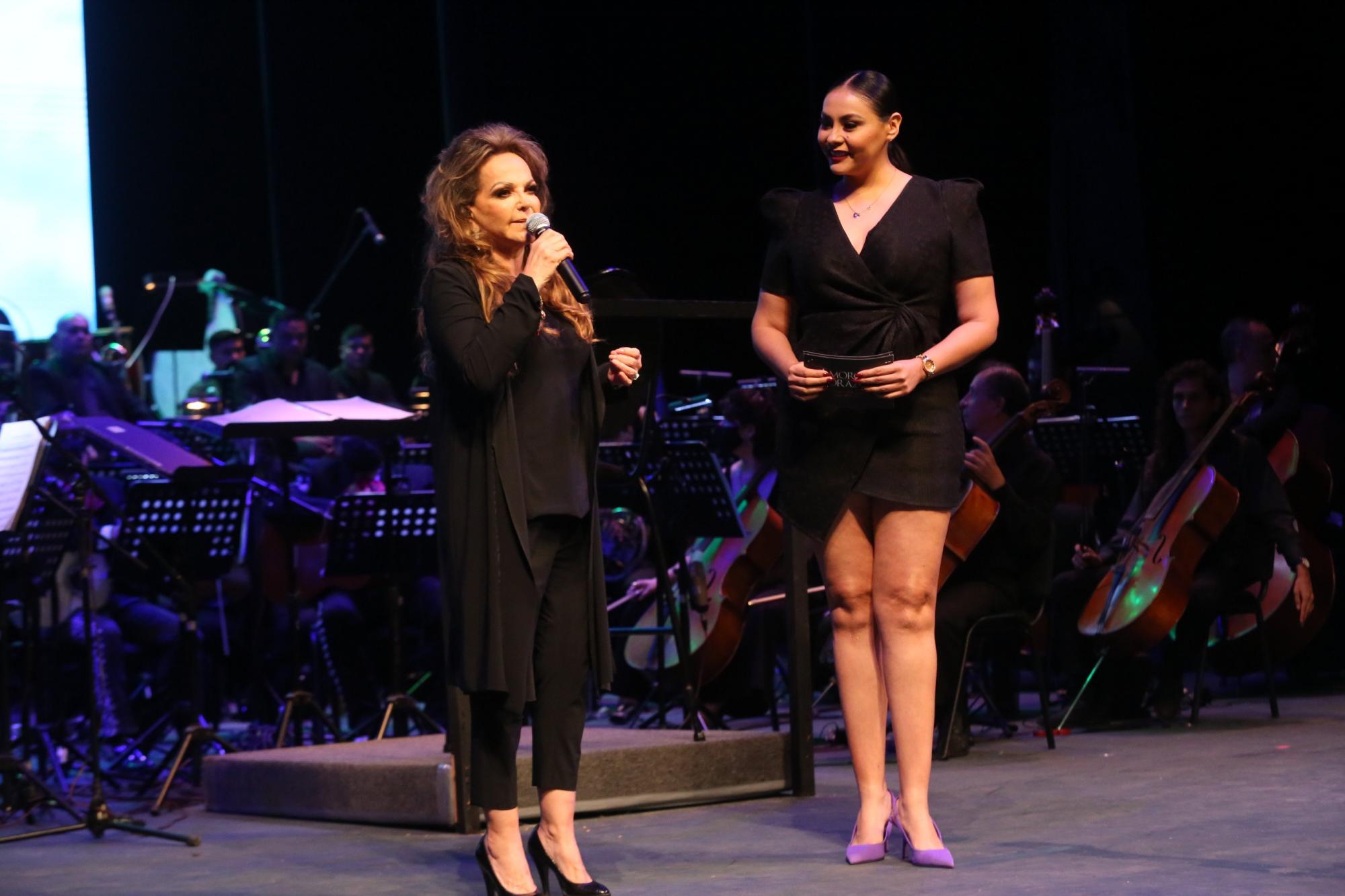 $!La hija de ídolo, Lupita Infante Torrentera, agradeció que recuerden a su padre Pedro Infante.