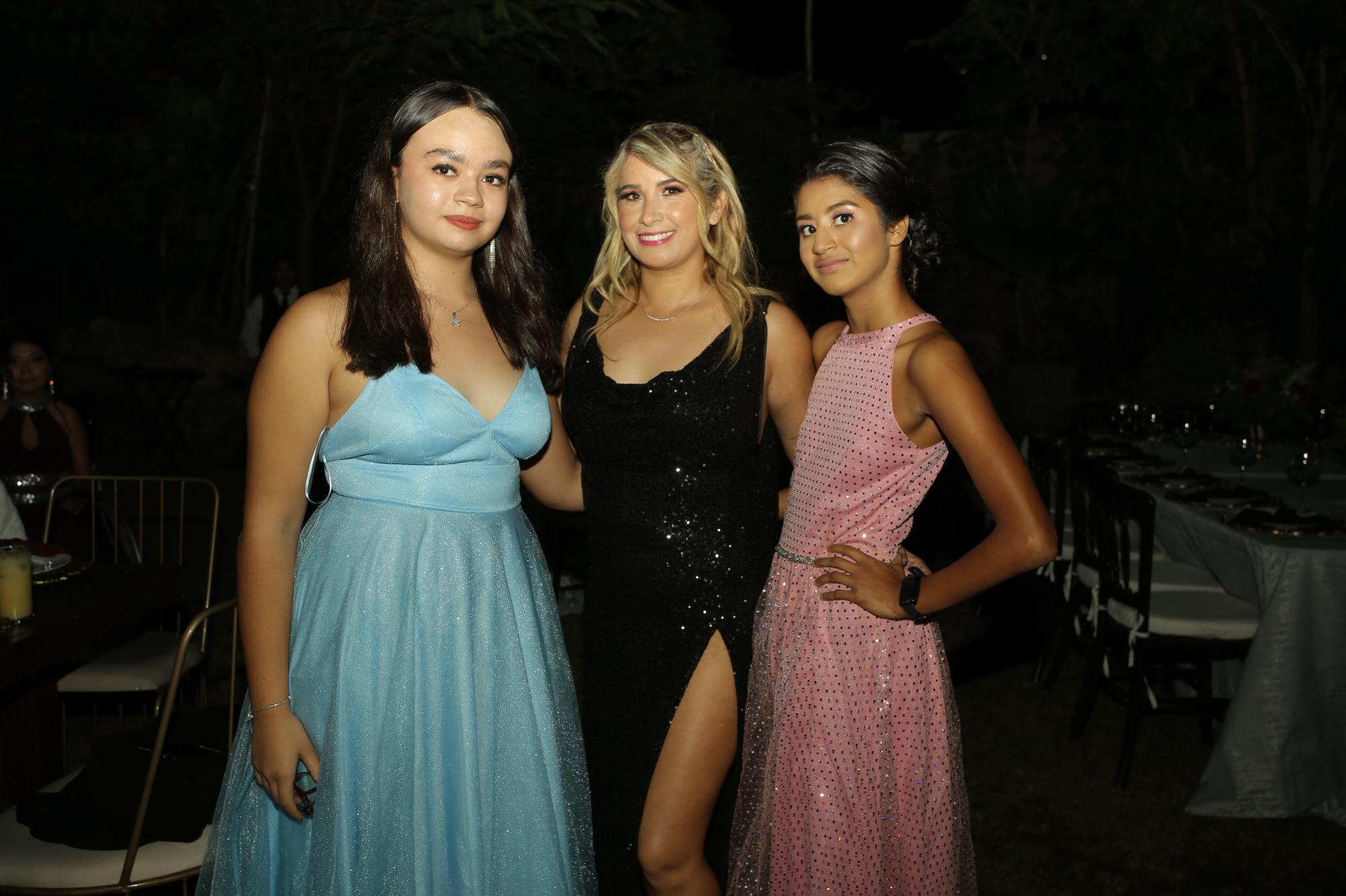 $!Abril Sánchez, Karen Aguirre y Elisa Macías.