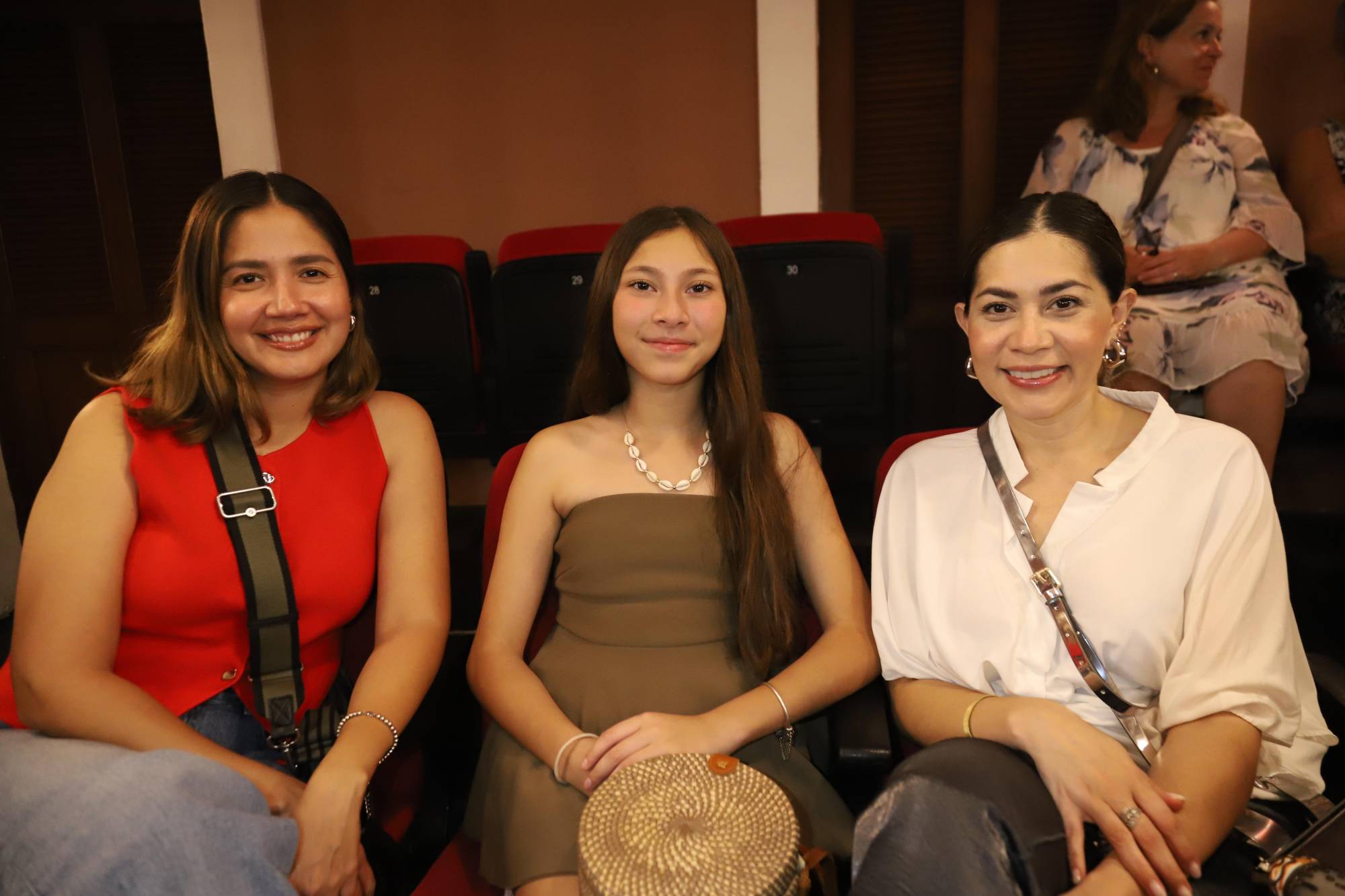 $!Daniela Cuevas, Isabella Garay y Denisse Salazar.