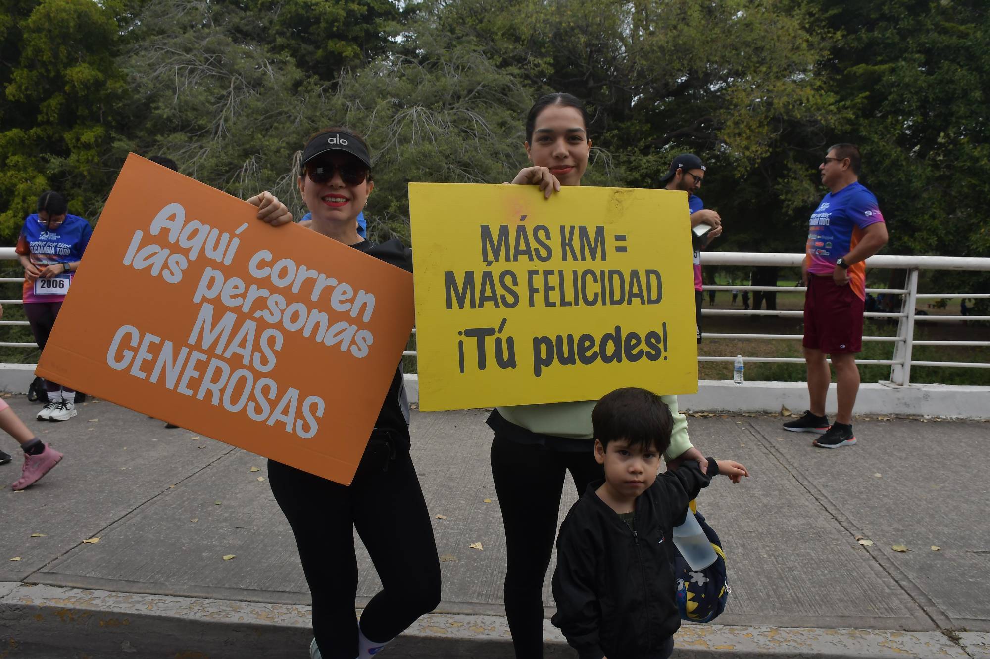$!Angélica López Zavala, Josefina Alcalá y el pequeño Joss Andrés.