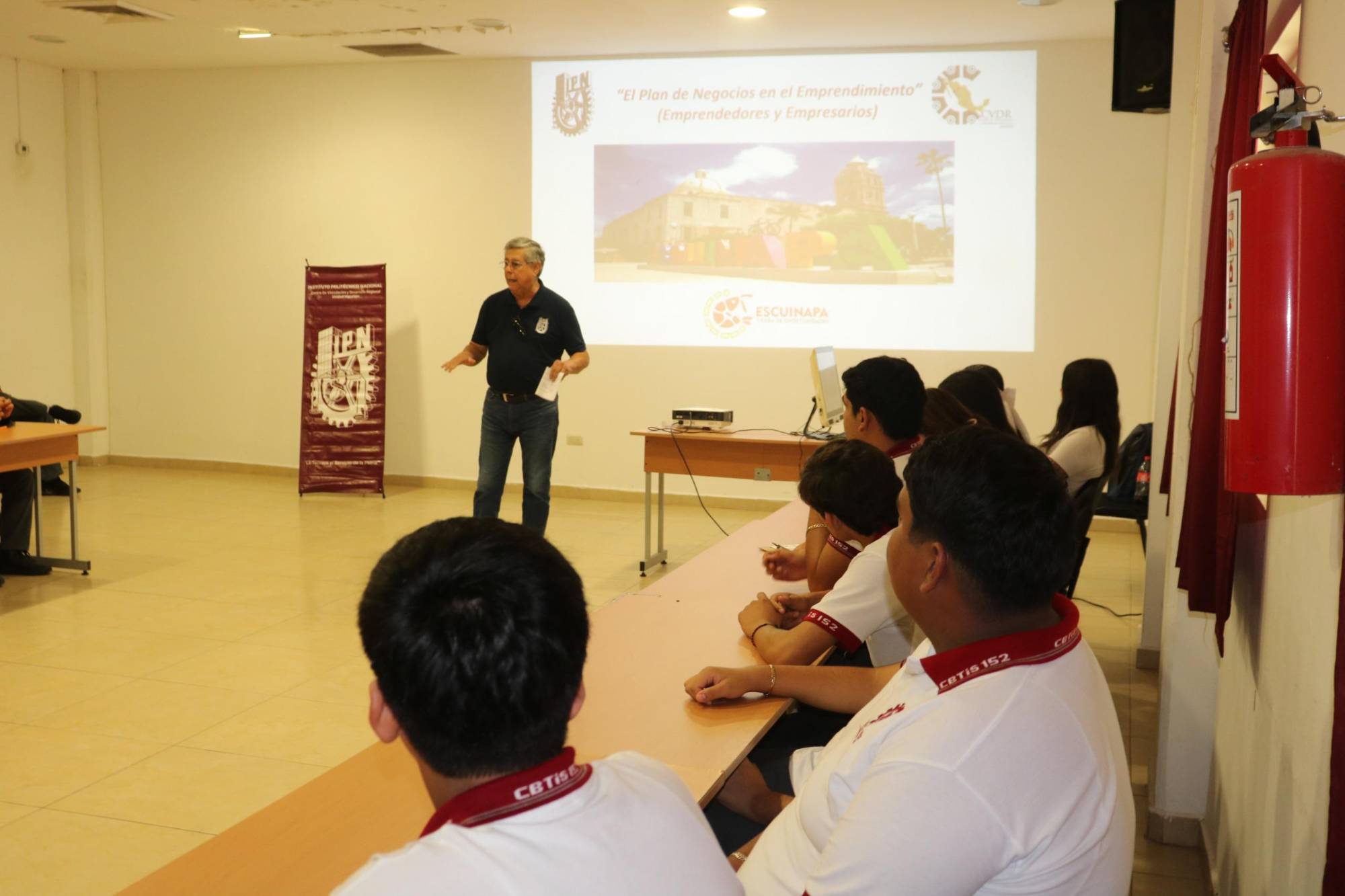 $!Especialistas del IPN imparten conferencias a estudiantes del CBTis 152 en Escuinapa