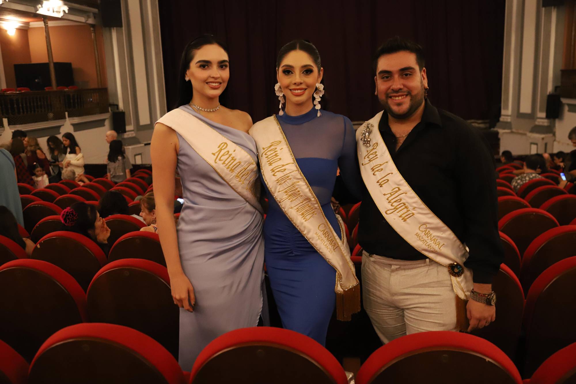 $!Lucero Lizárraga, Desiré Ayón y Brayan Gamboa, Reina del Carnaval, Reina de los Juegos Florales y Rey de la Alegría del Carnaval de Mazatlán 2025, respectivamente.