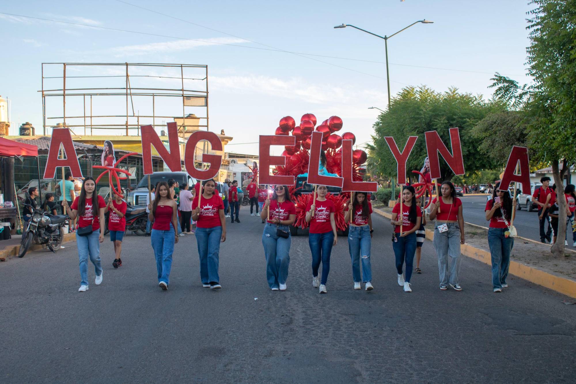 $!Realizan desfile de candidatas y candidatos a las Fiestas del Mar de Las Cabras de Escuinapa