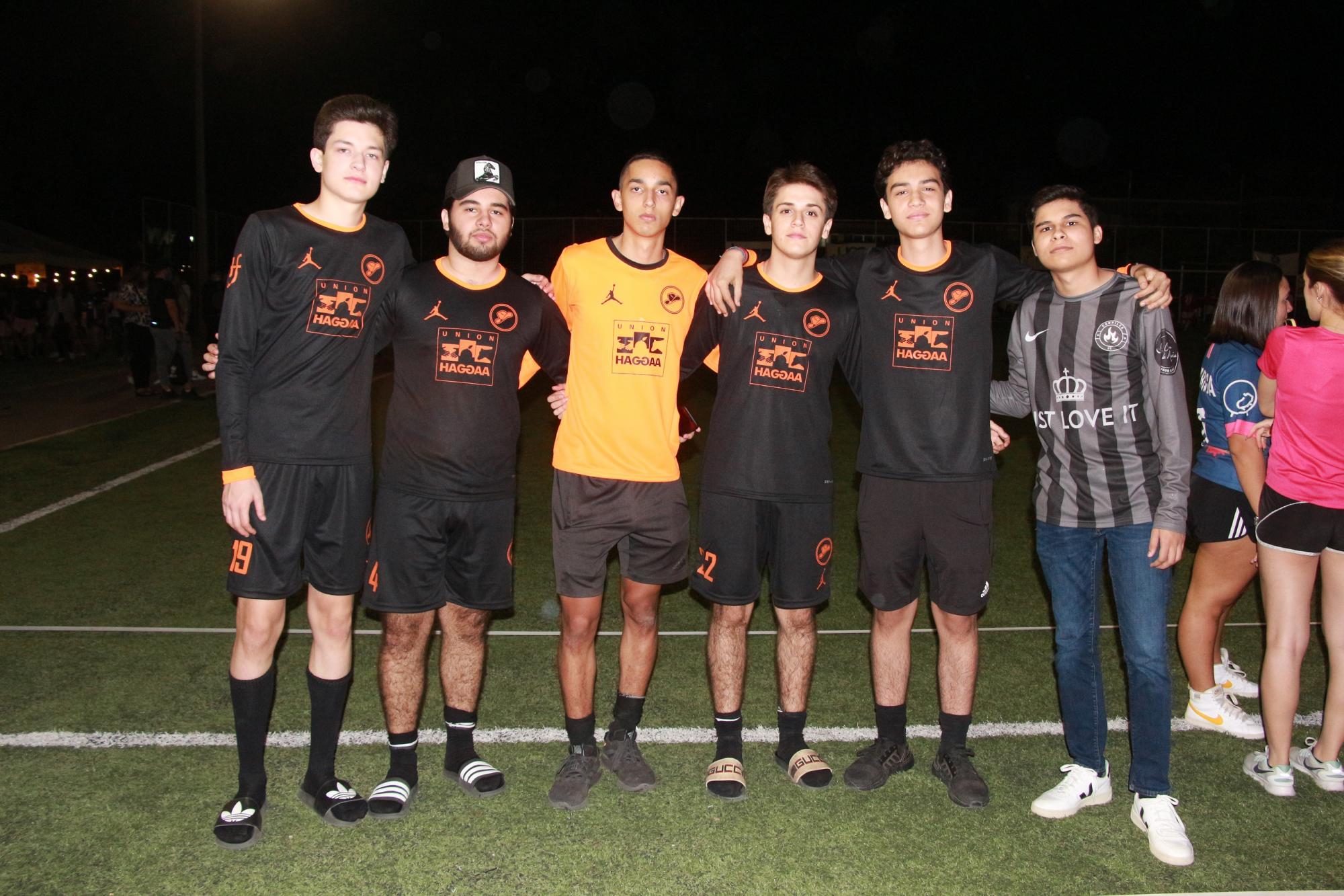 $!Los jóvenes disfrutaron de los partidos durante la copa.