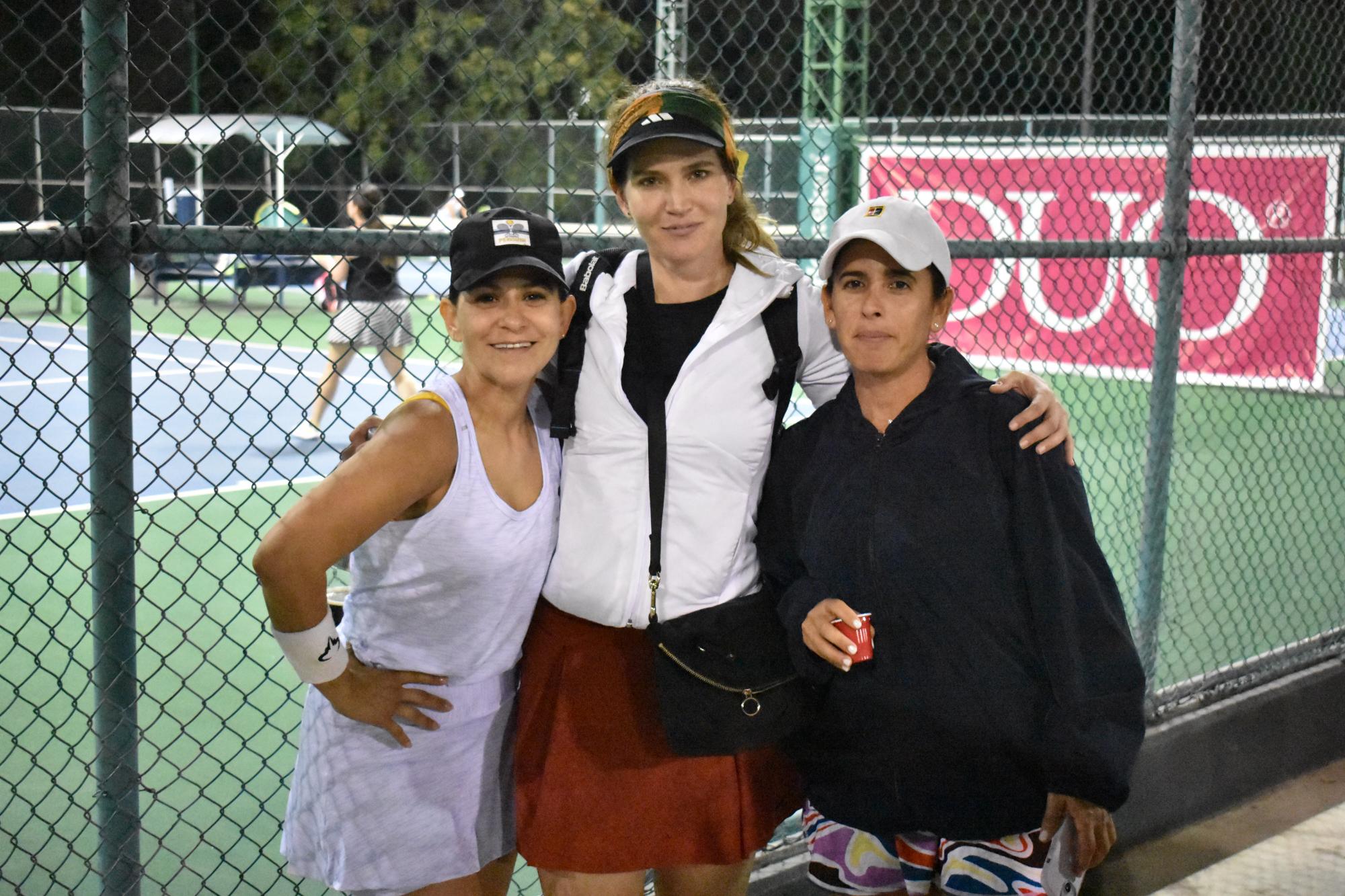 $!Mariana Cantú, Anya Pereira y Ximena Sepúlveda.