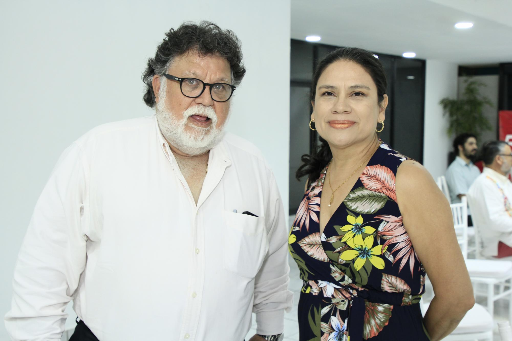 $!Enrique Murillo y Guillermina García.