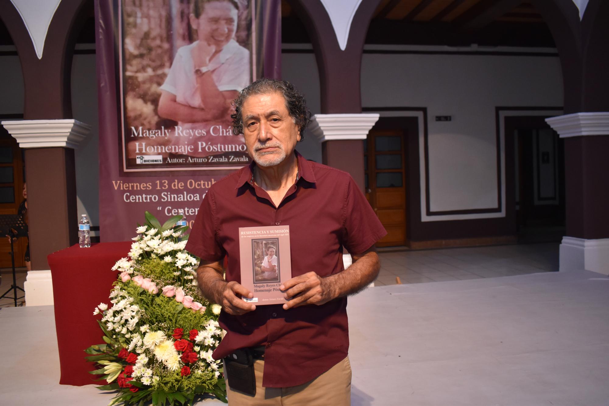 $!Arturo Zavala brinda homenaje póstumo a Magaly Reyes.