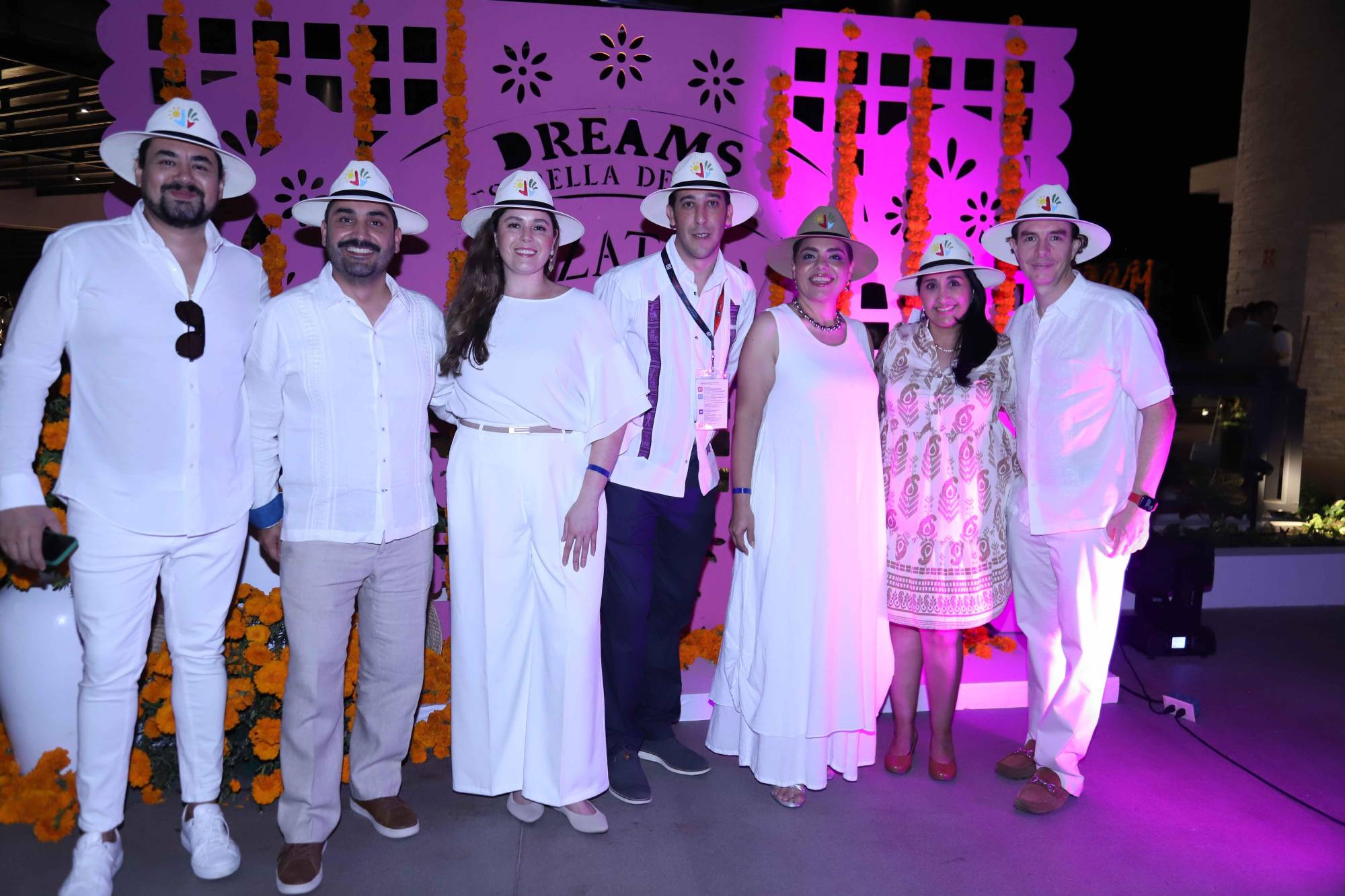 $!Miguel de Anda, Alonso Pedroza, Pamela Zepeda, Luis Tena, Adriana Segovia, Claudia Larrañaga y Juan Salcedo.