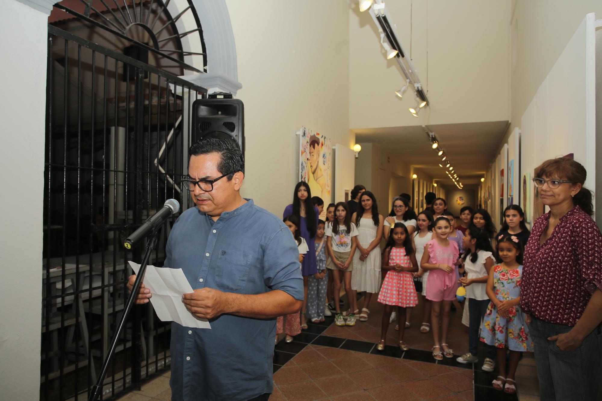 $!En la exposición Manuel V. Carlock expresó unas palabras a sus alumnos.