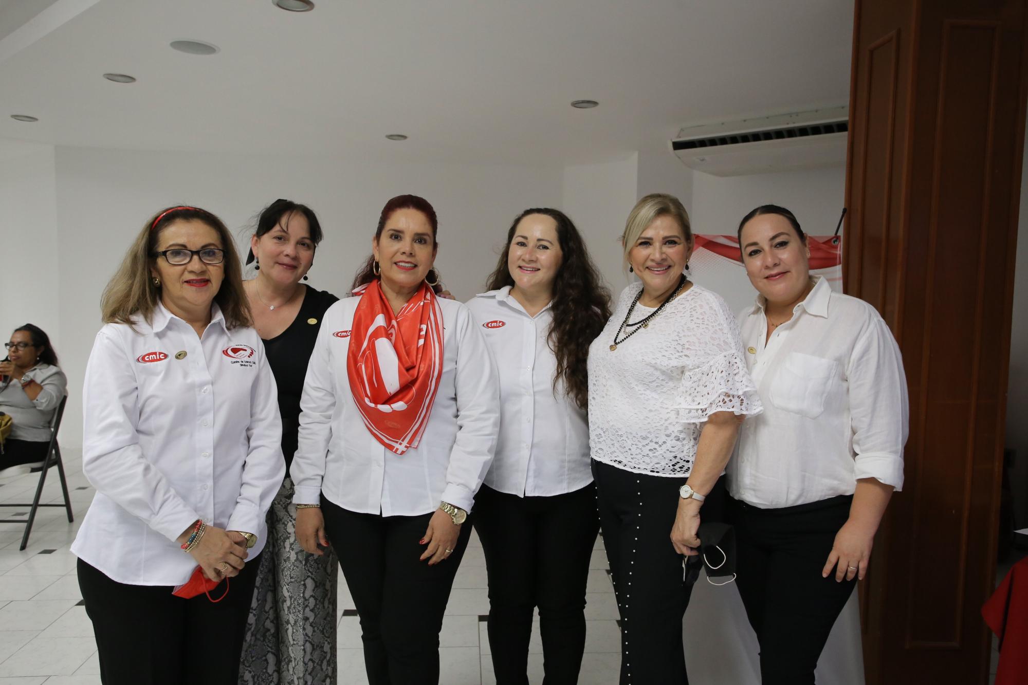 $!Cande de Galaviz, Karla de Sánchez, Perla de Trewartha, Sonia de Peraza, Patty de Valencia y Juana Irís de Díaz.